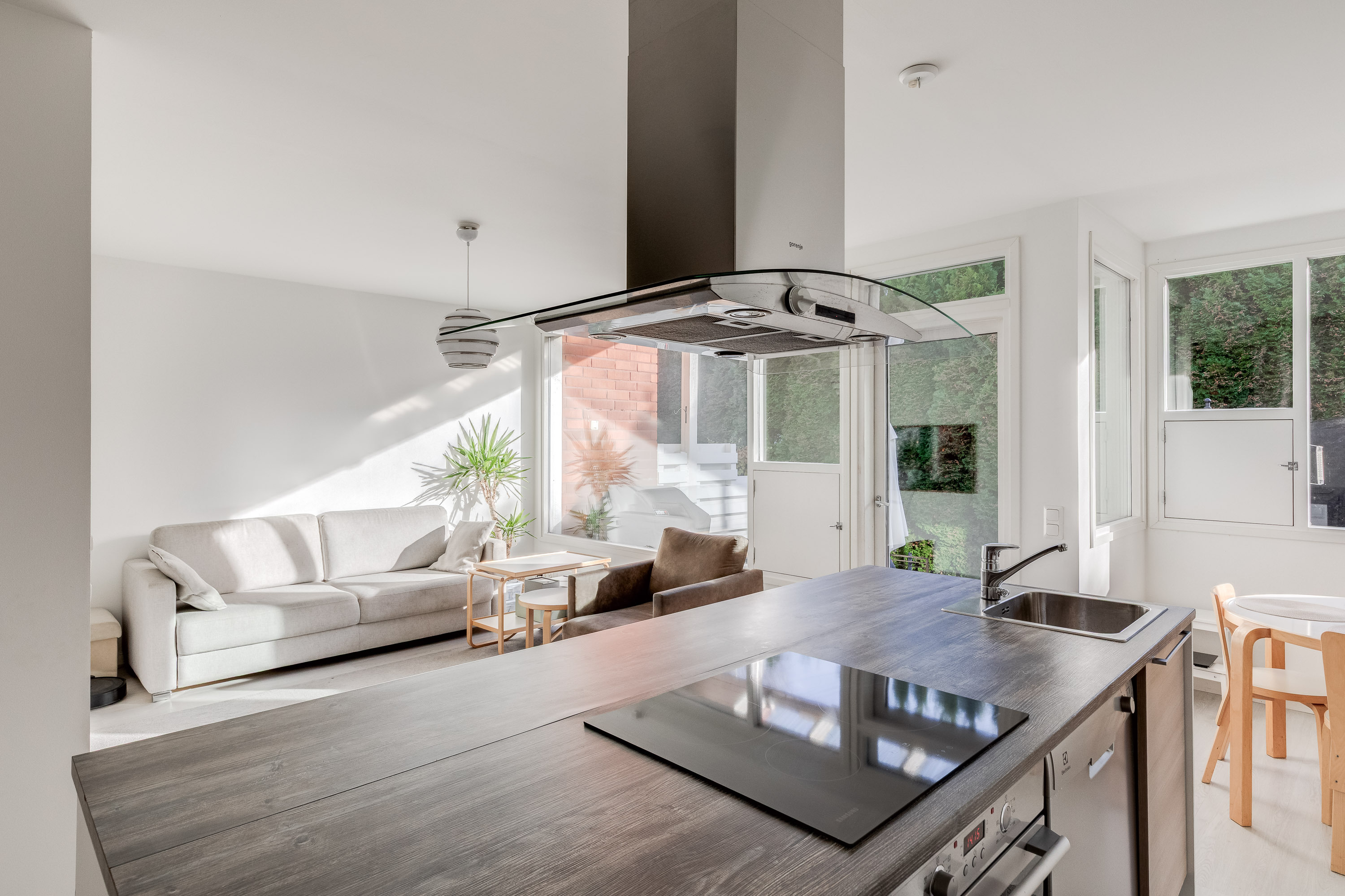 Tuohuskuja 8, Paloheinä, Helsinki