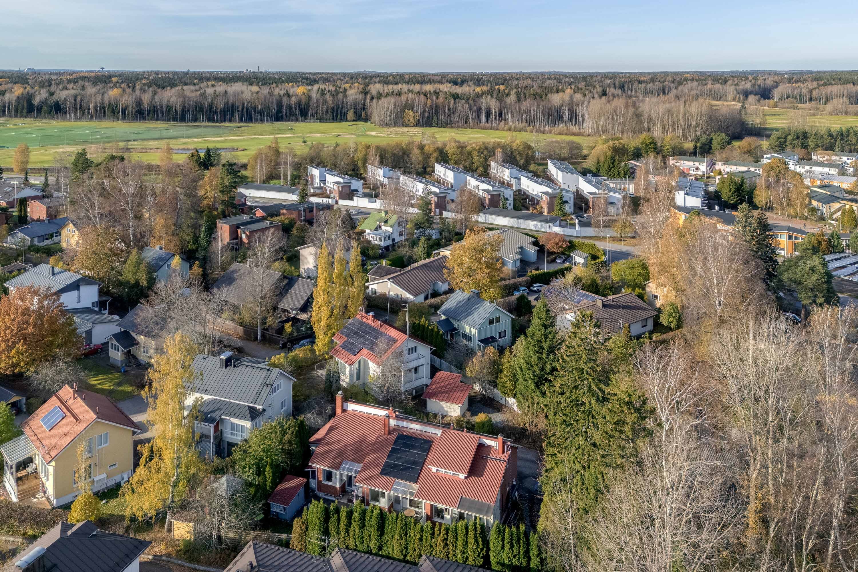 Tuohuskuja 8, Paloheinä, Helsinki