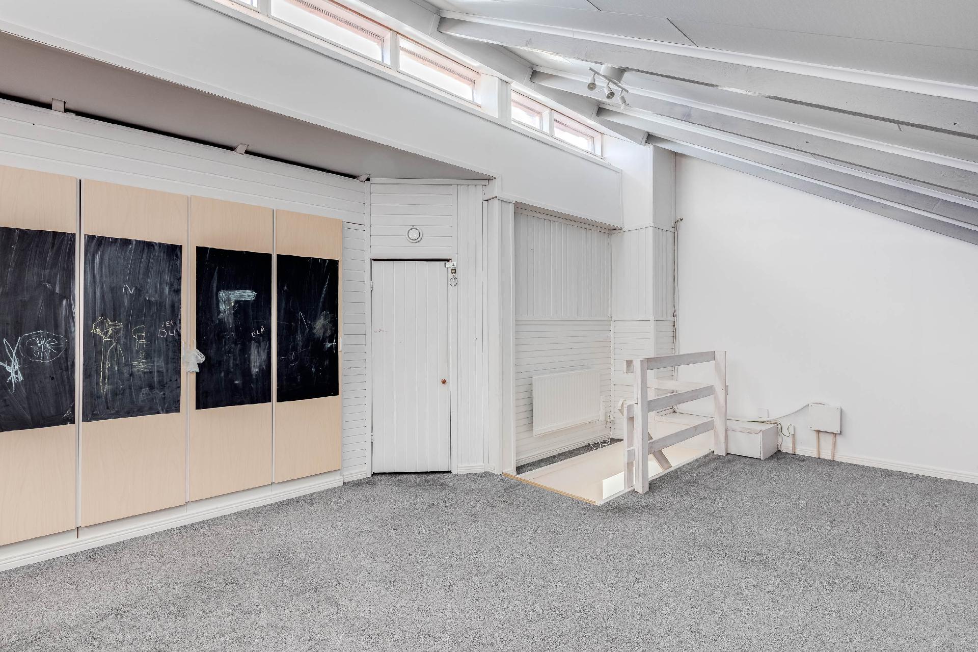 Tuohuskuja 8, Paloheinä, Helsinki