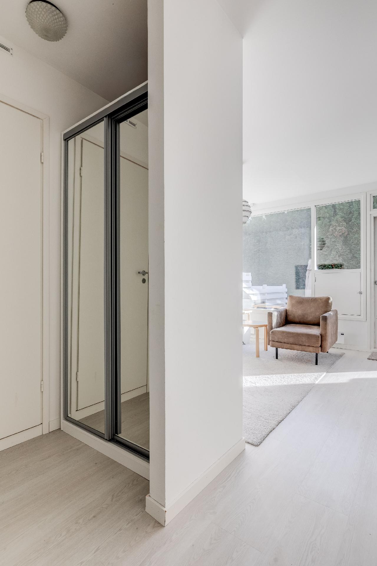 Tuohuskuja 8, Paloheinä, Helsinki