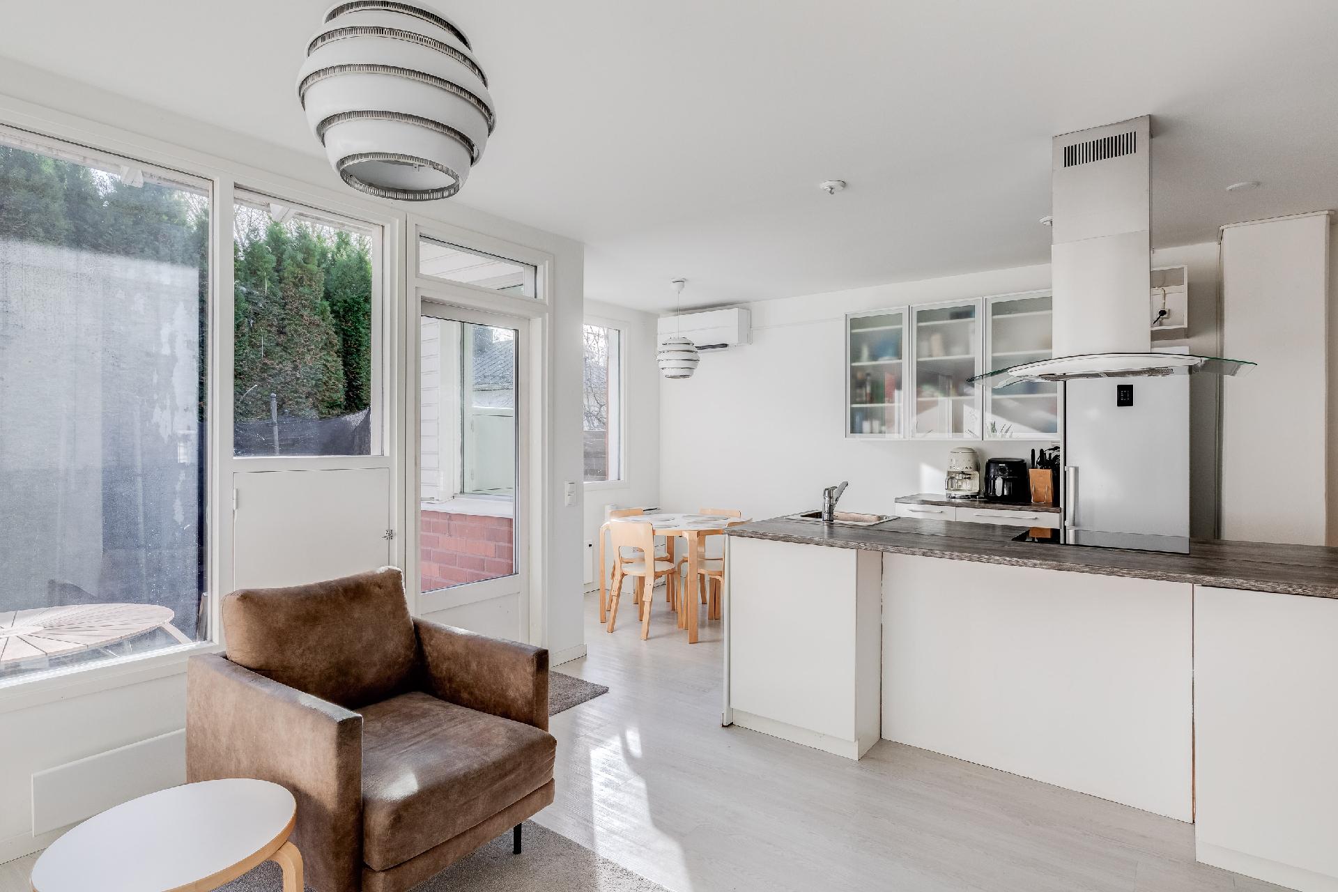 Tuohuskuja 8, Paloheinä, Helsinki