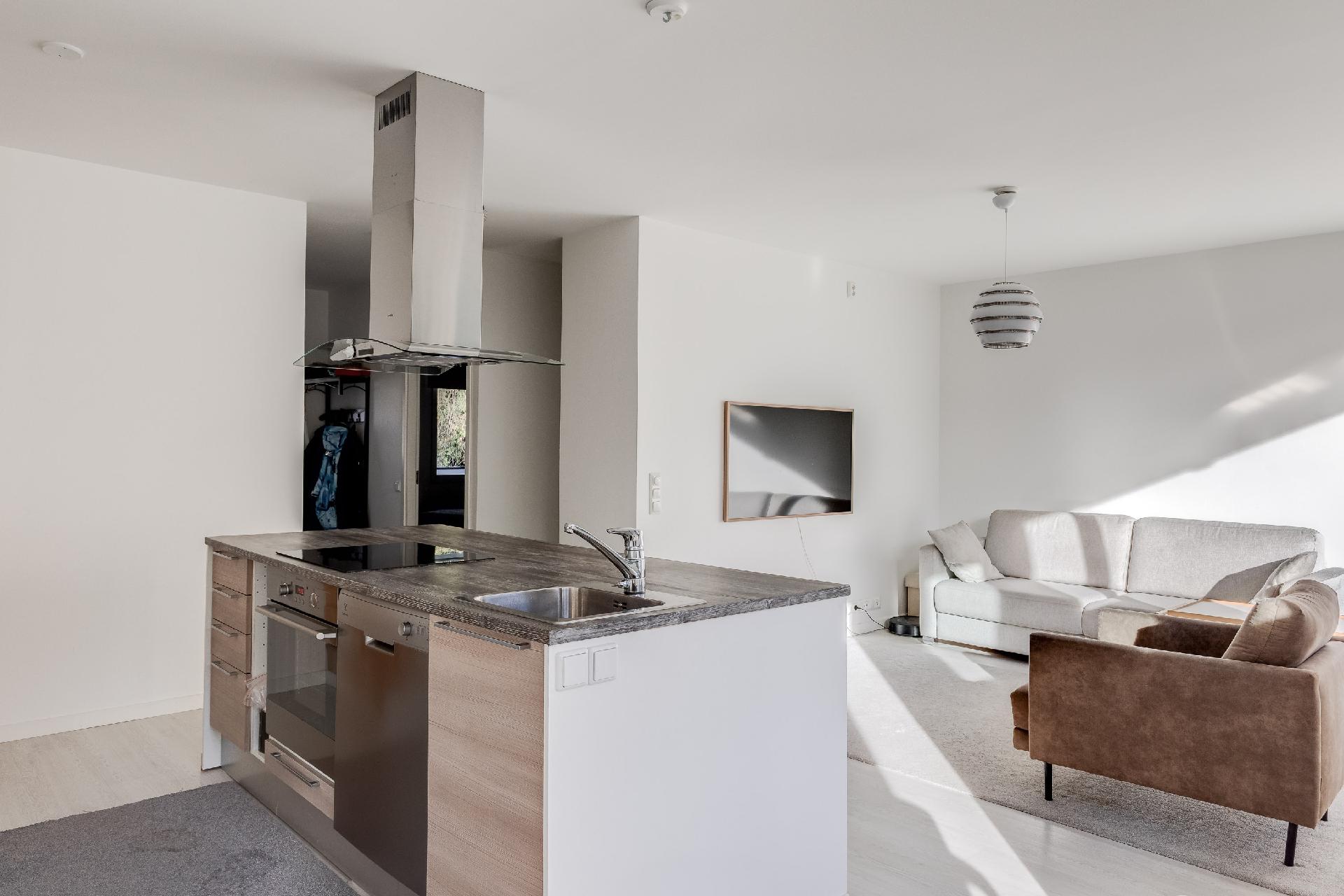 Tuohuskuja 8, Paloheinä, Helsinki