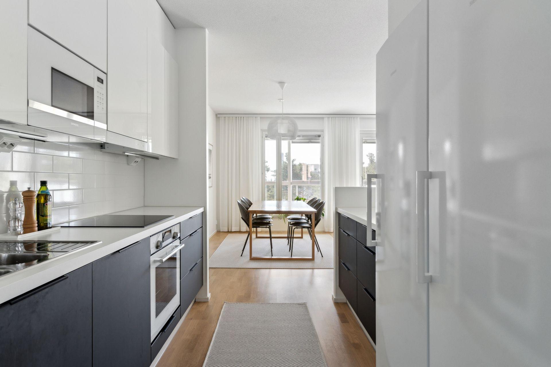 Ruutikellarintie 8, Mäkkylä, Espoo