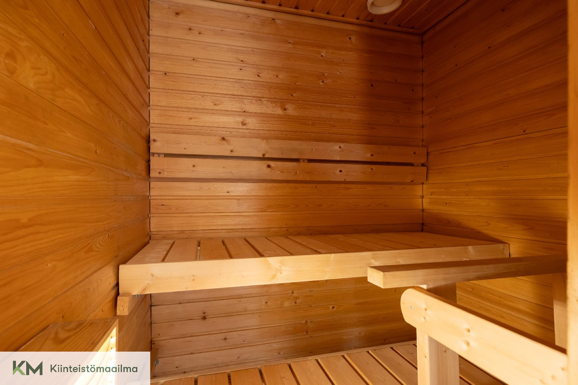 Itätie 8, Virojoki, Virolahti