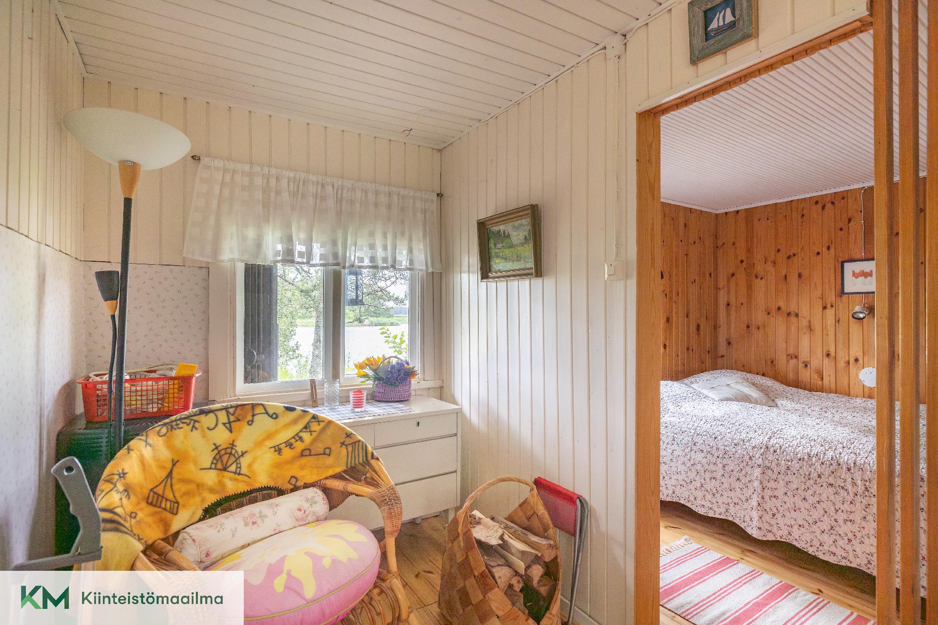 Salminlaatit 133, Neuvoton, Hamina