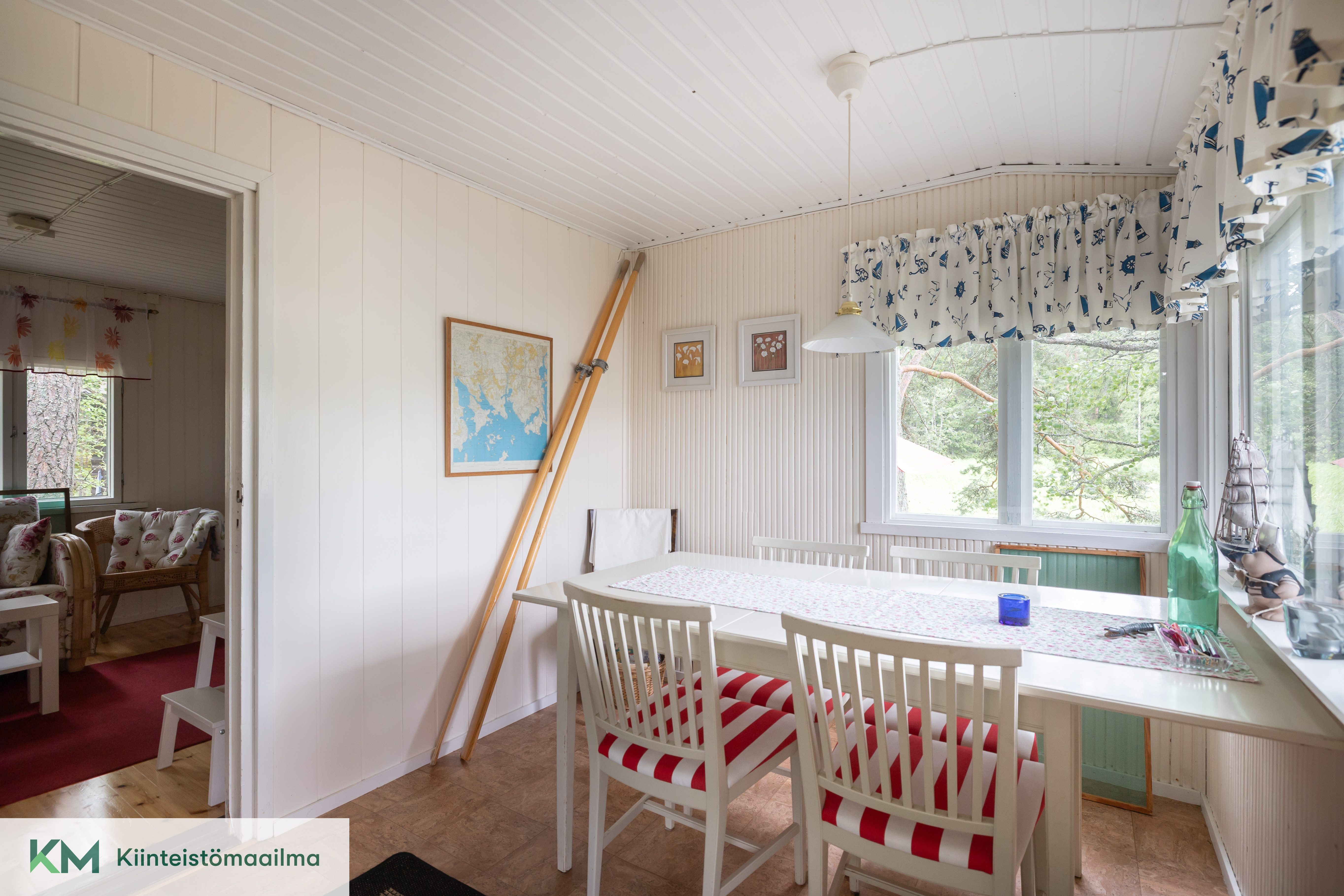 Salmin Laatit 133, Neuvoton, Hamina