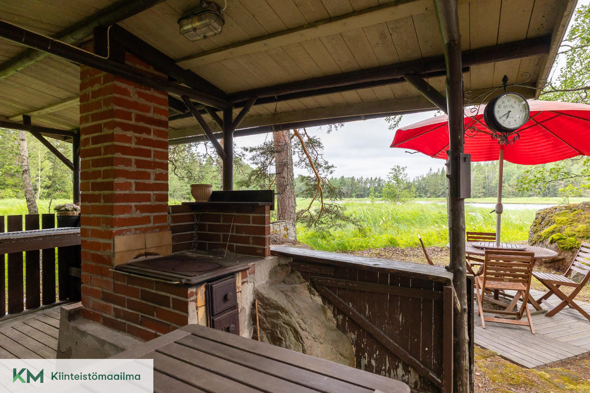 Salminlaatit 133, Neuvoton, Hamina