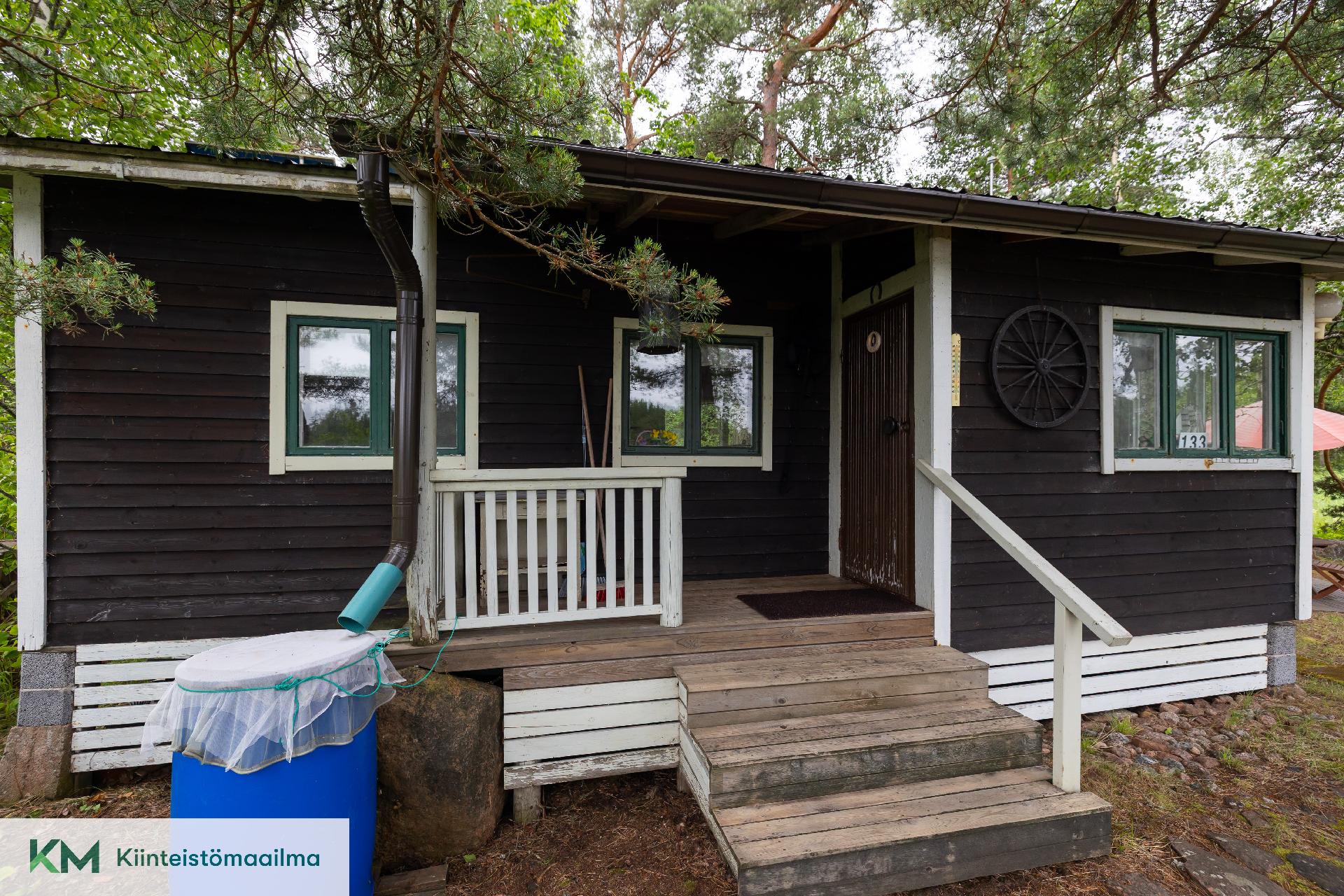 Salminlaatit 133, Neuvoton, Hamina