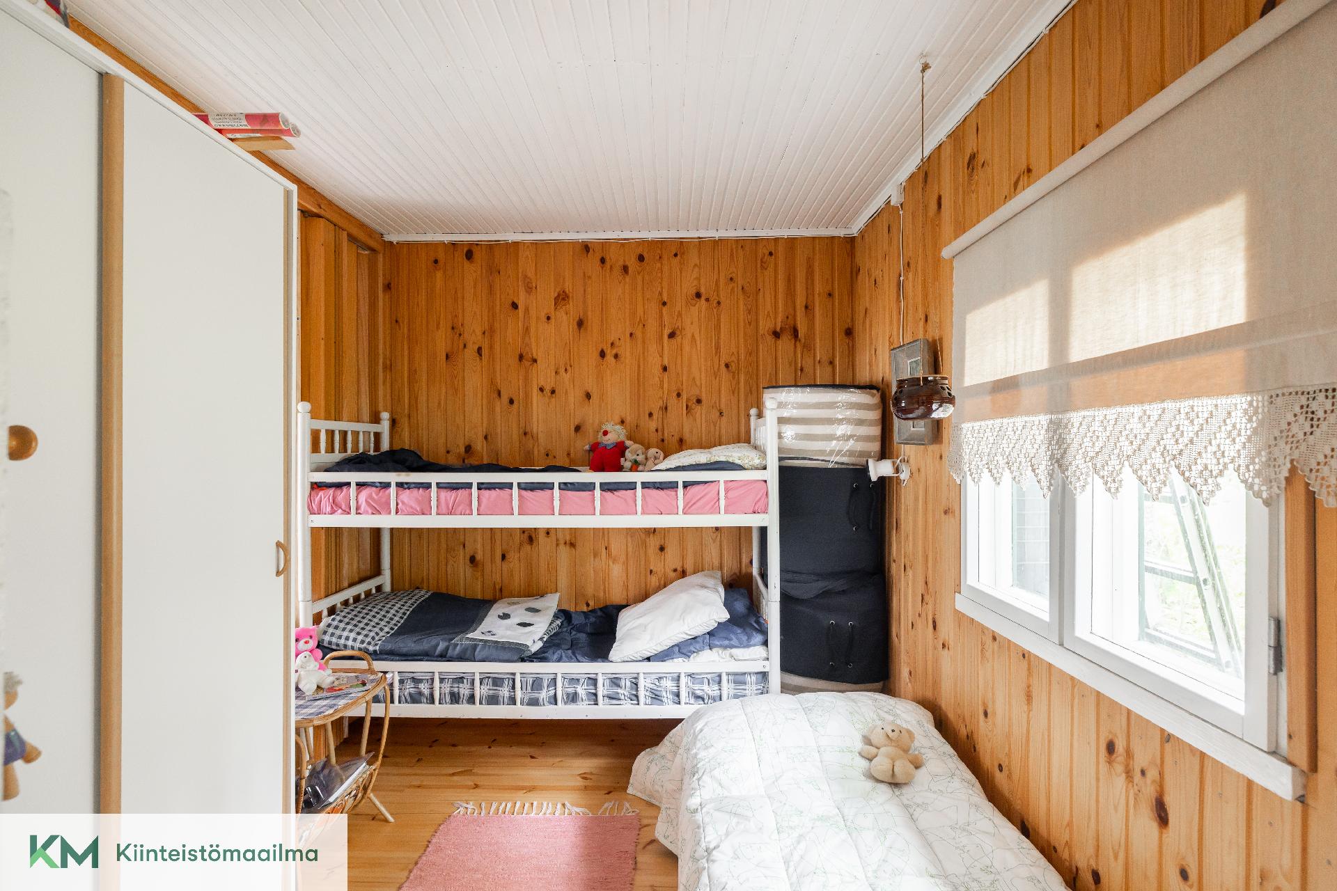 Salminlaatit 133, Neuvoton, Hamina