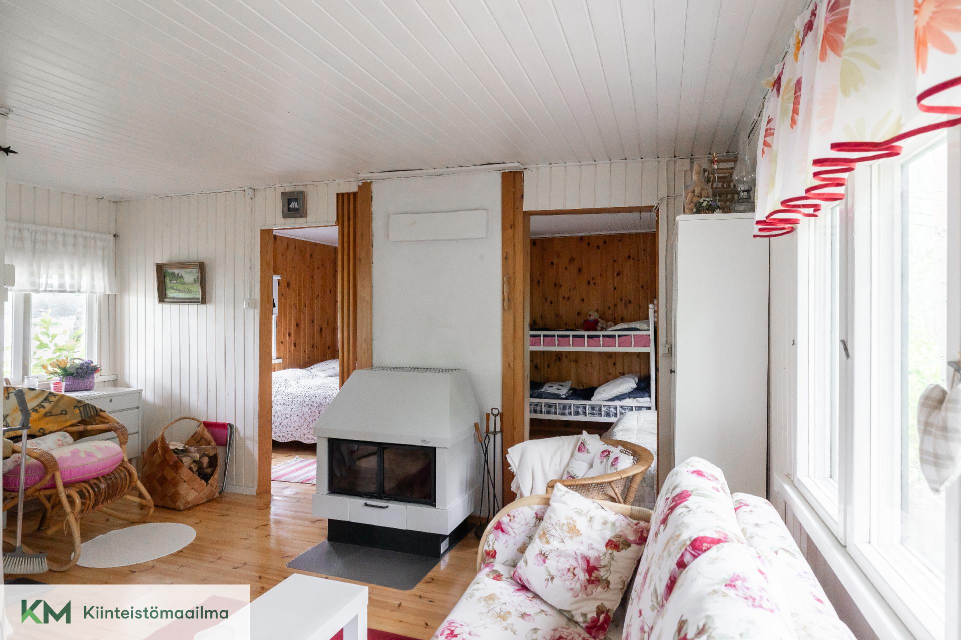 Salminlaatit 133, Neuvoton, Hamina