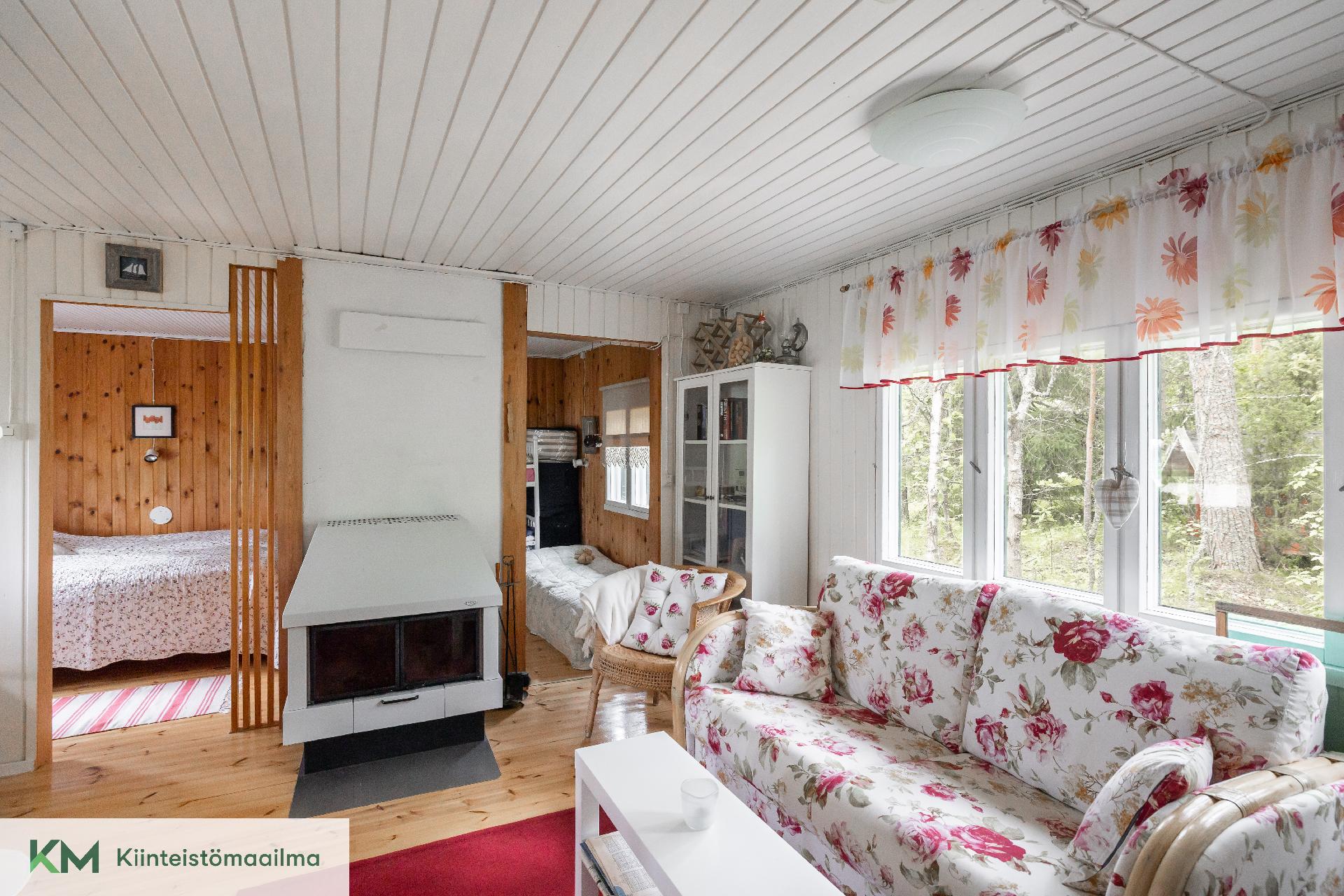 Salminlaatit 133, Neuvoton, Hamina