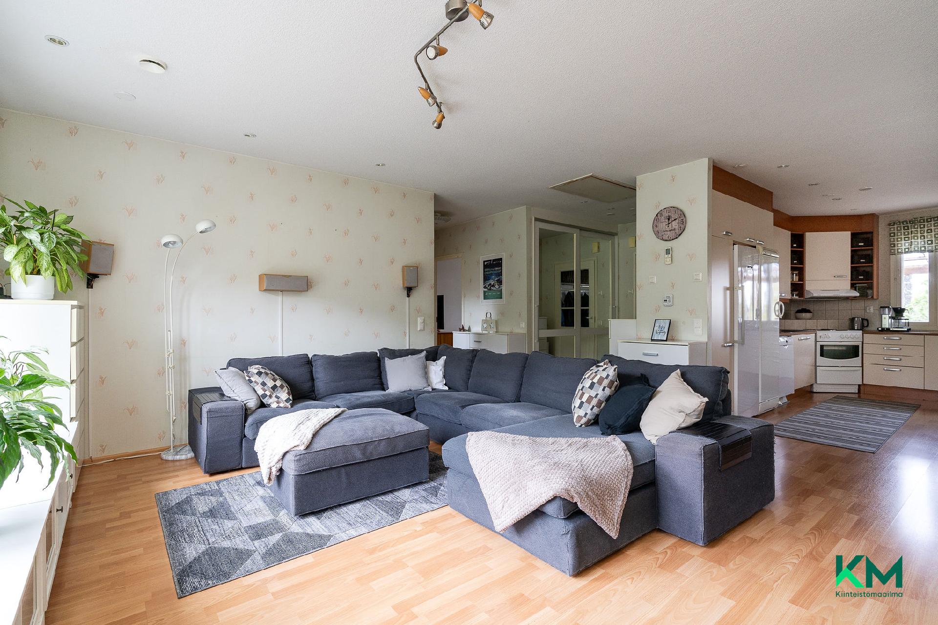 Kankaantie 8, Sahalahti, Kangasala