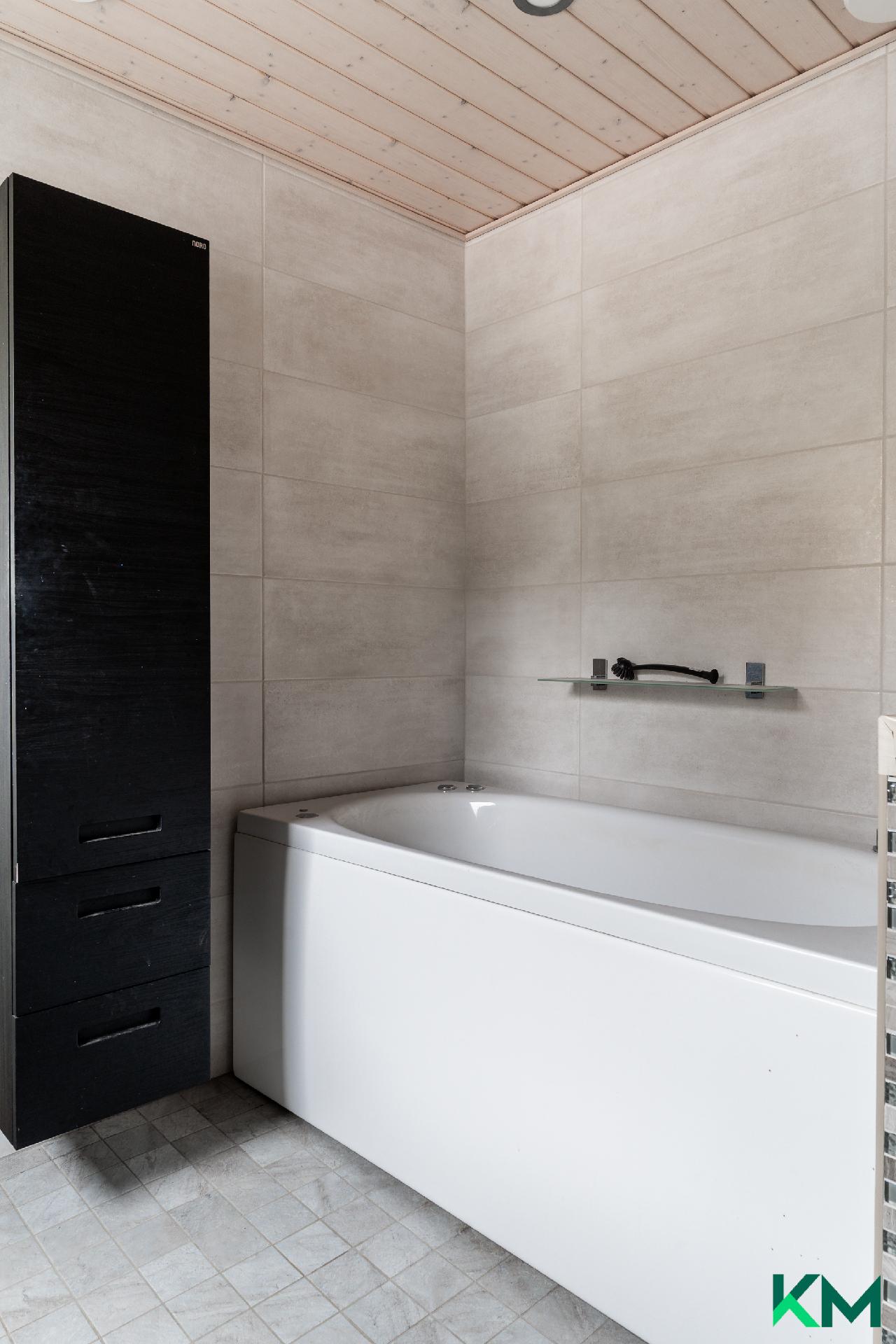 Oksakarhinmäki 4, Latokaski, Espoo