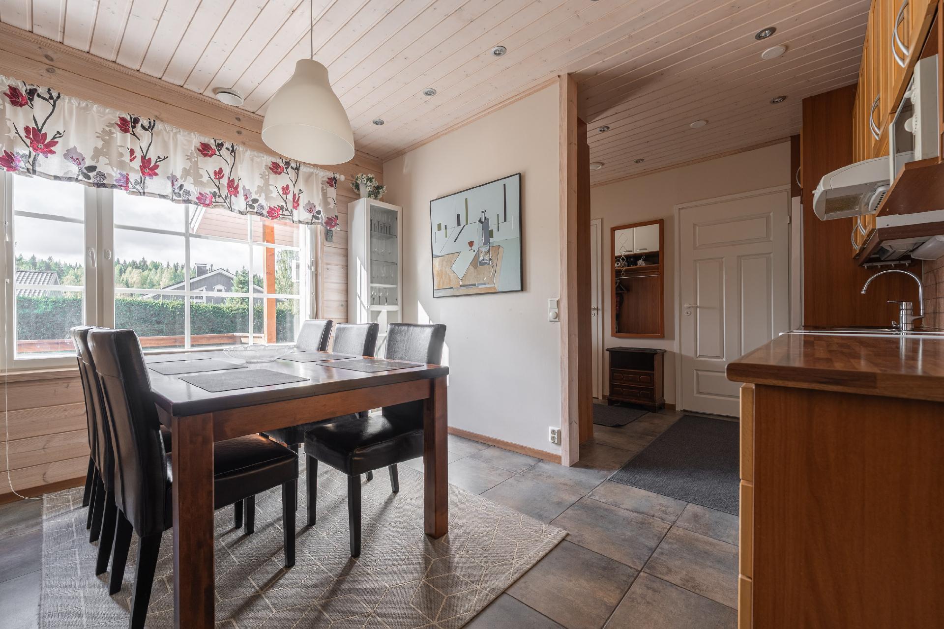 Petäjälahdentie 2, Tahkovuori, Kuopio