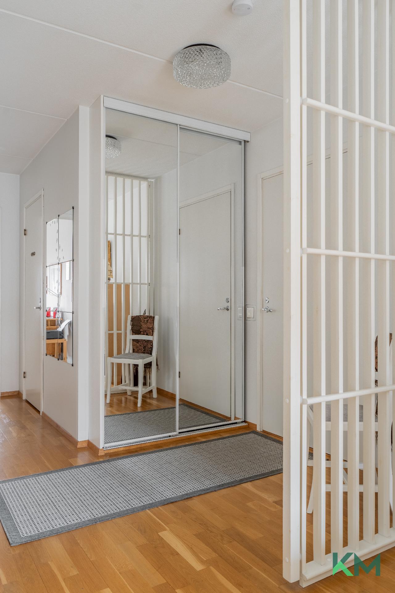 Myllärintanhua 2, Myllypuro, Helsinki