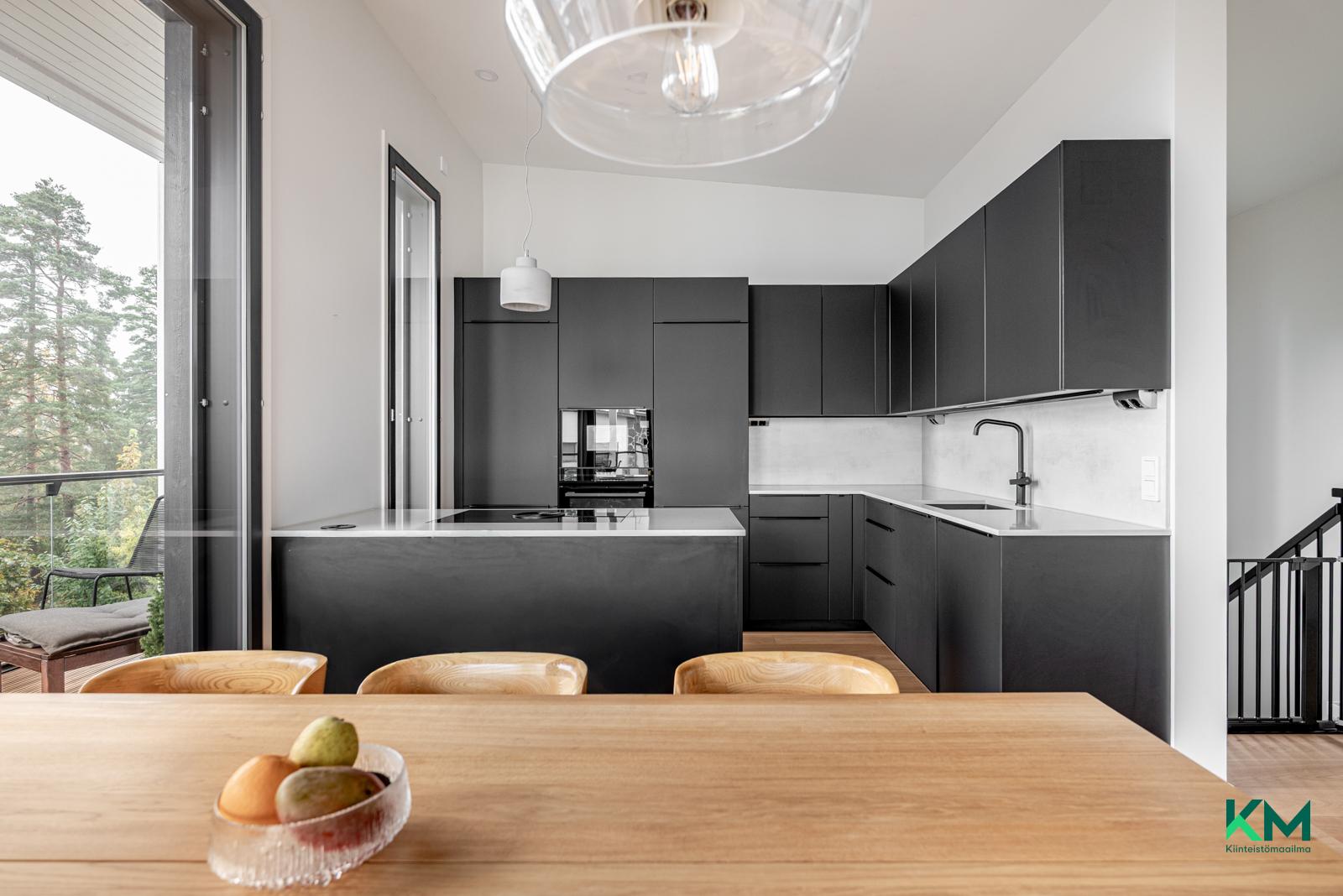 Huvilarinne 18, Laaksolahti, Espoo