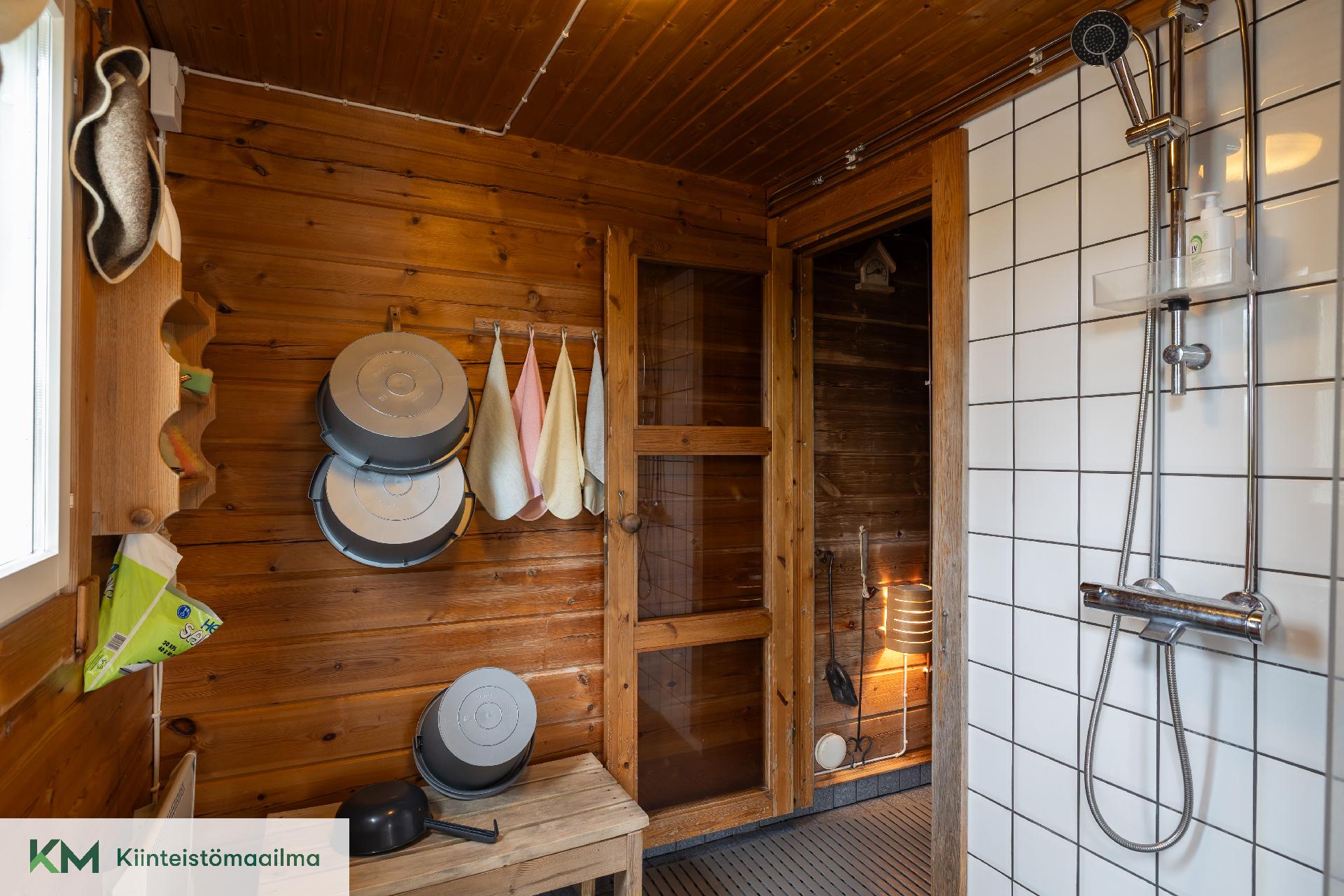 Saunan suihkuun vesijohto porakaivosta / Ekoflex-subra lämpökaapeli