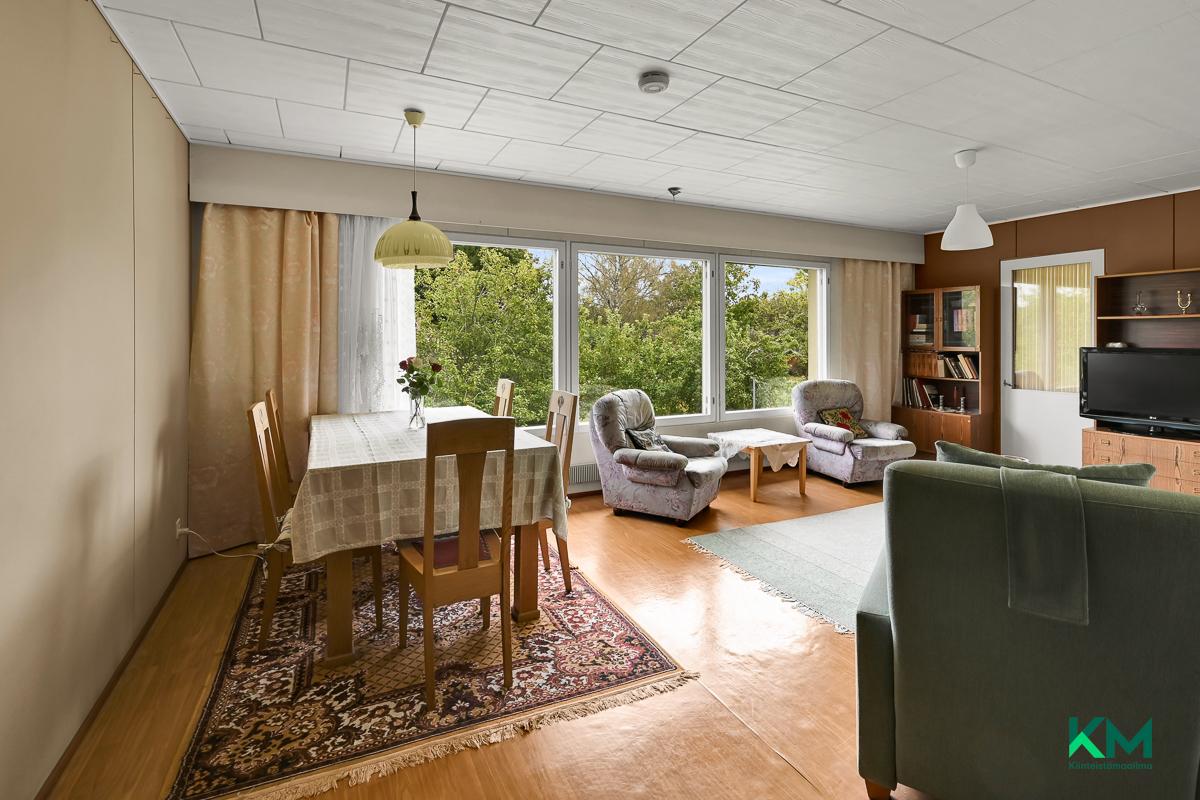 Postimestarinkatu 3, Karjaa, Raasepori