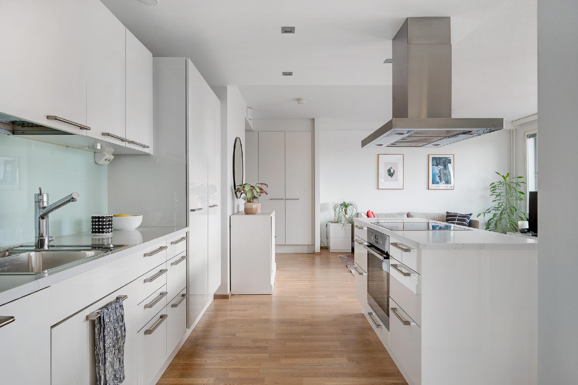 Melkonkatu 21a, Lauttasaari, Helsinki