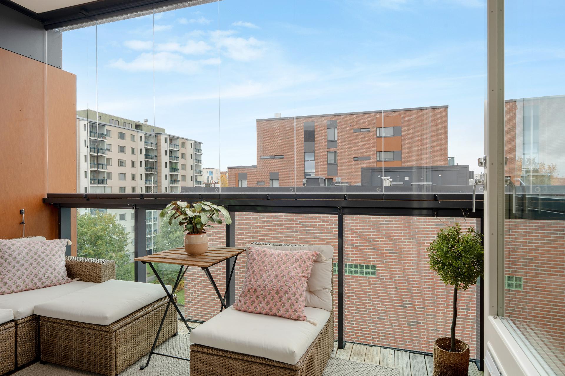 Melkonkatu 21a, Lauttasaari, Helsinki