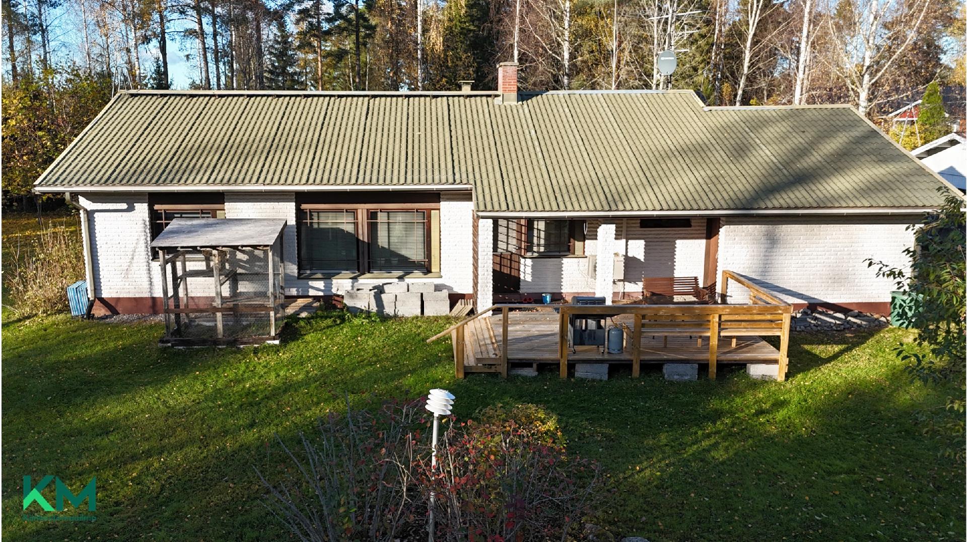 Kalliotie 11, Veikkaala, Mustasaari