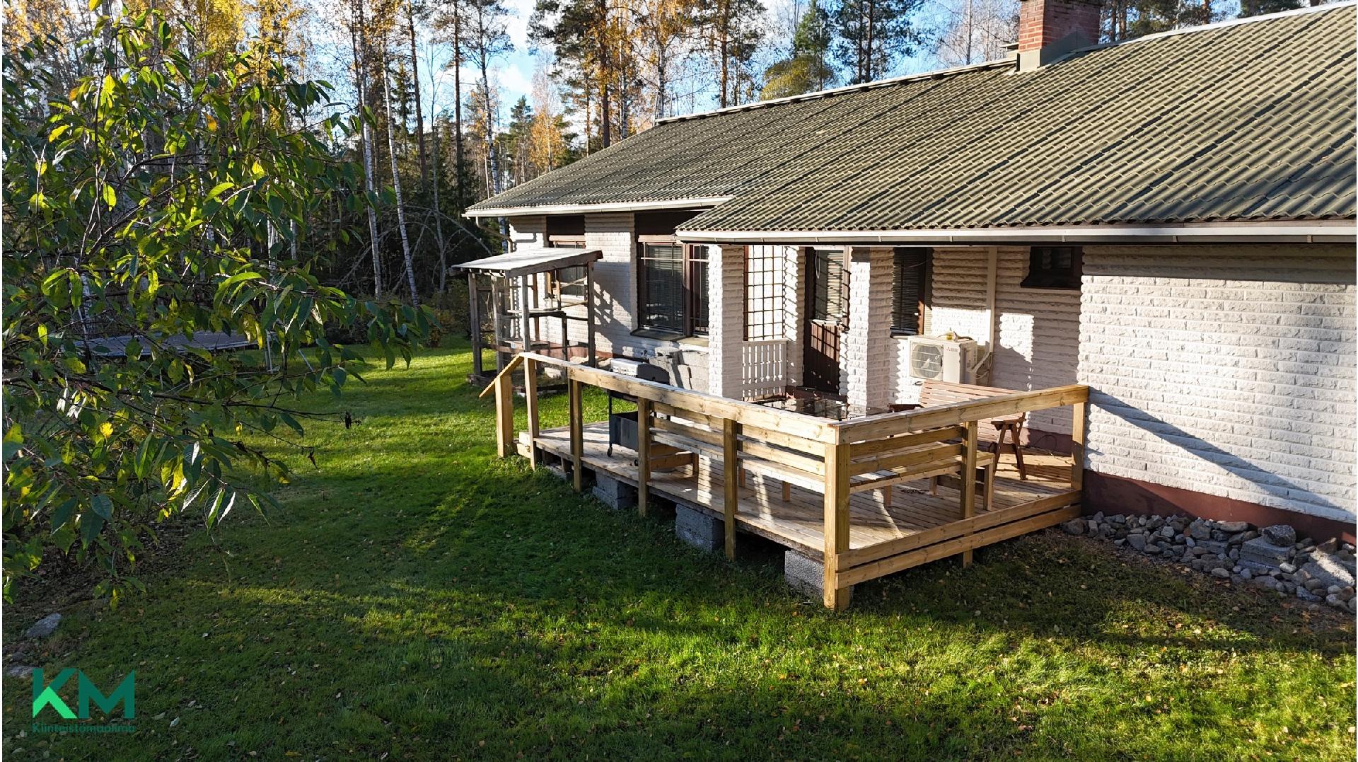 Kalliotie 11, Veikkaala, Mustasaari