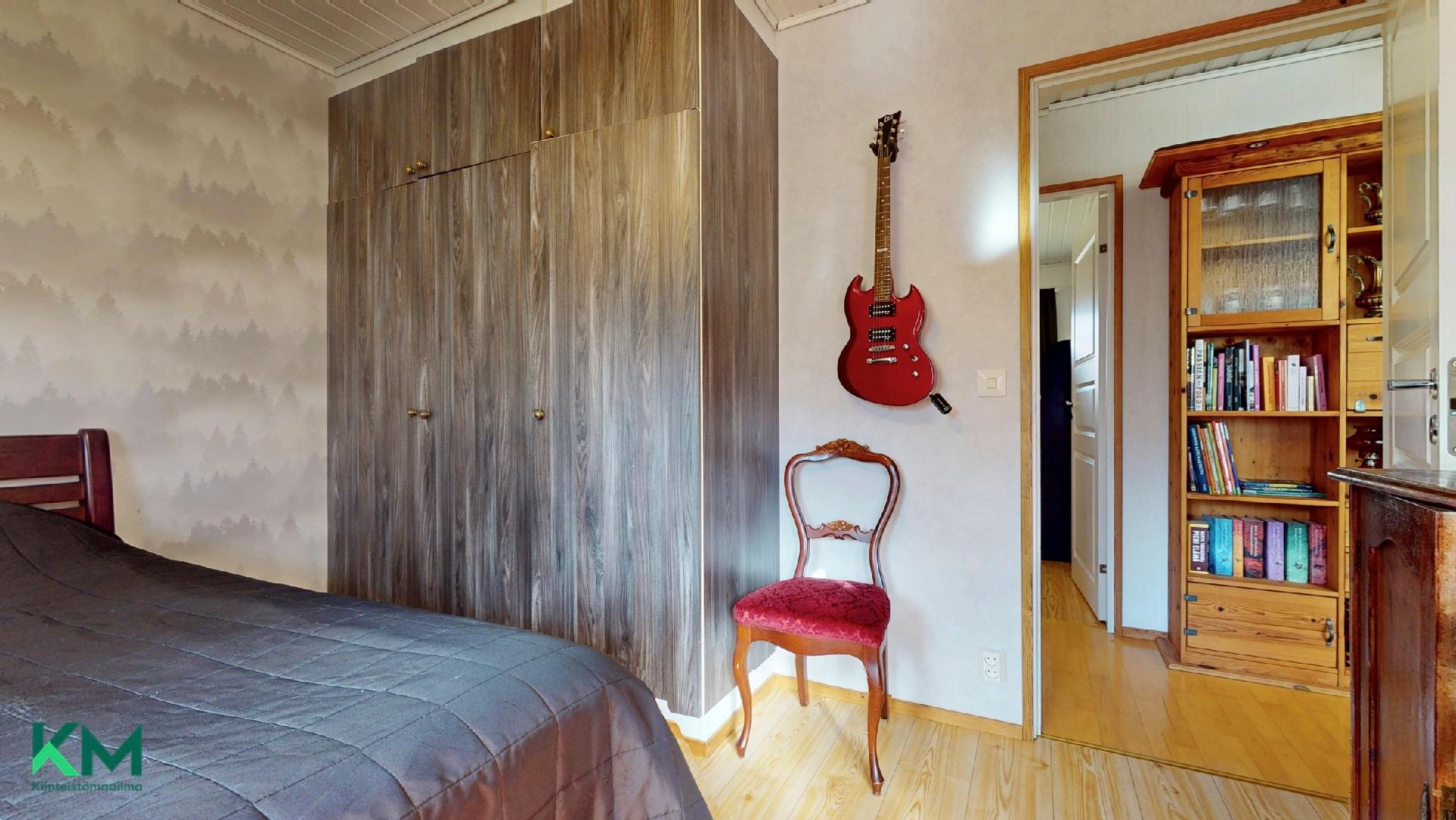 Kalliotie 11, Veikkaala, Mustasaari