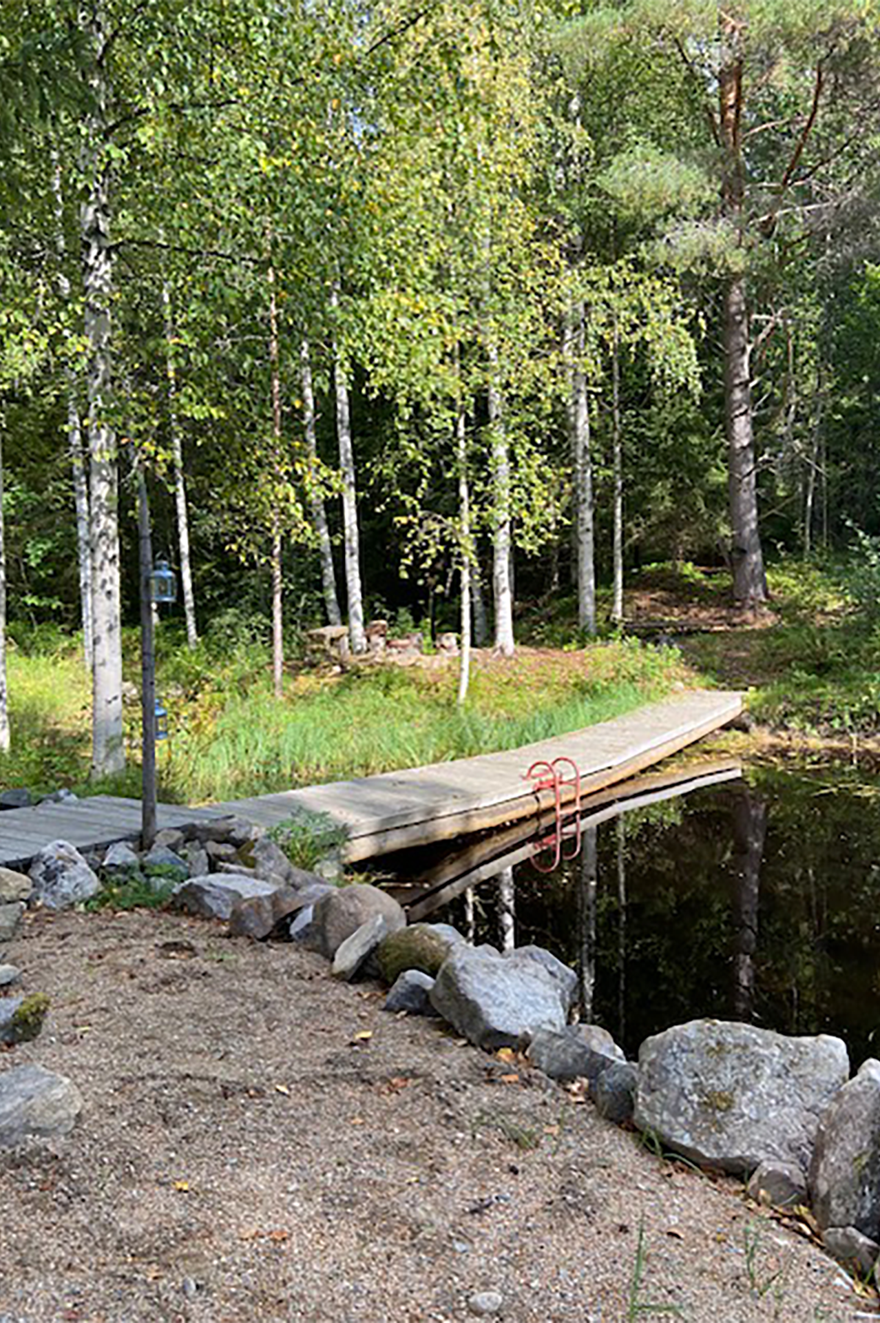 omistajan kesäkuva jokipurosta