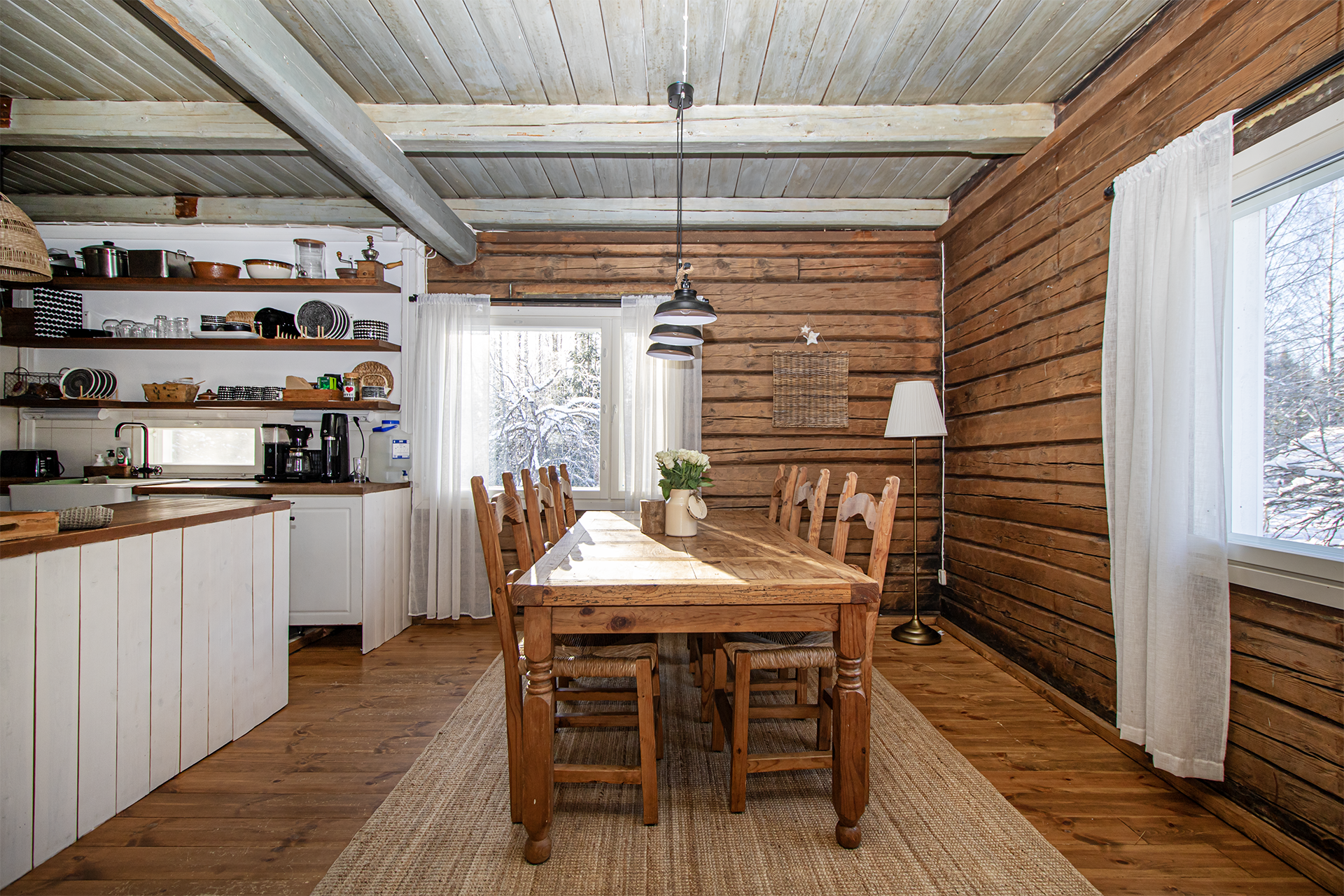 aitoa wanhan ajan tunnelmaa