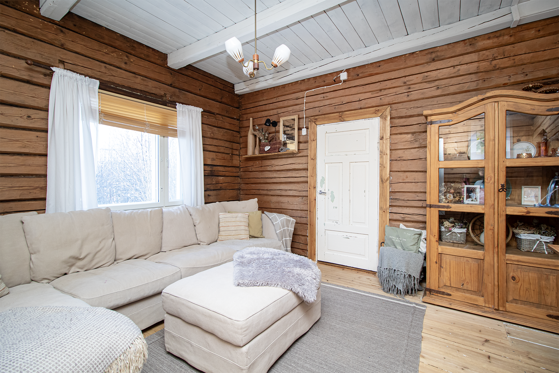 lattiat avattu ja kunnostettu