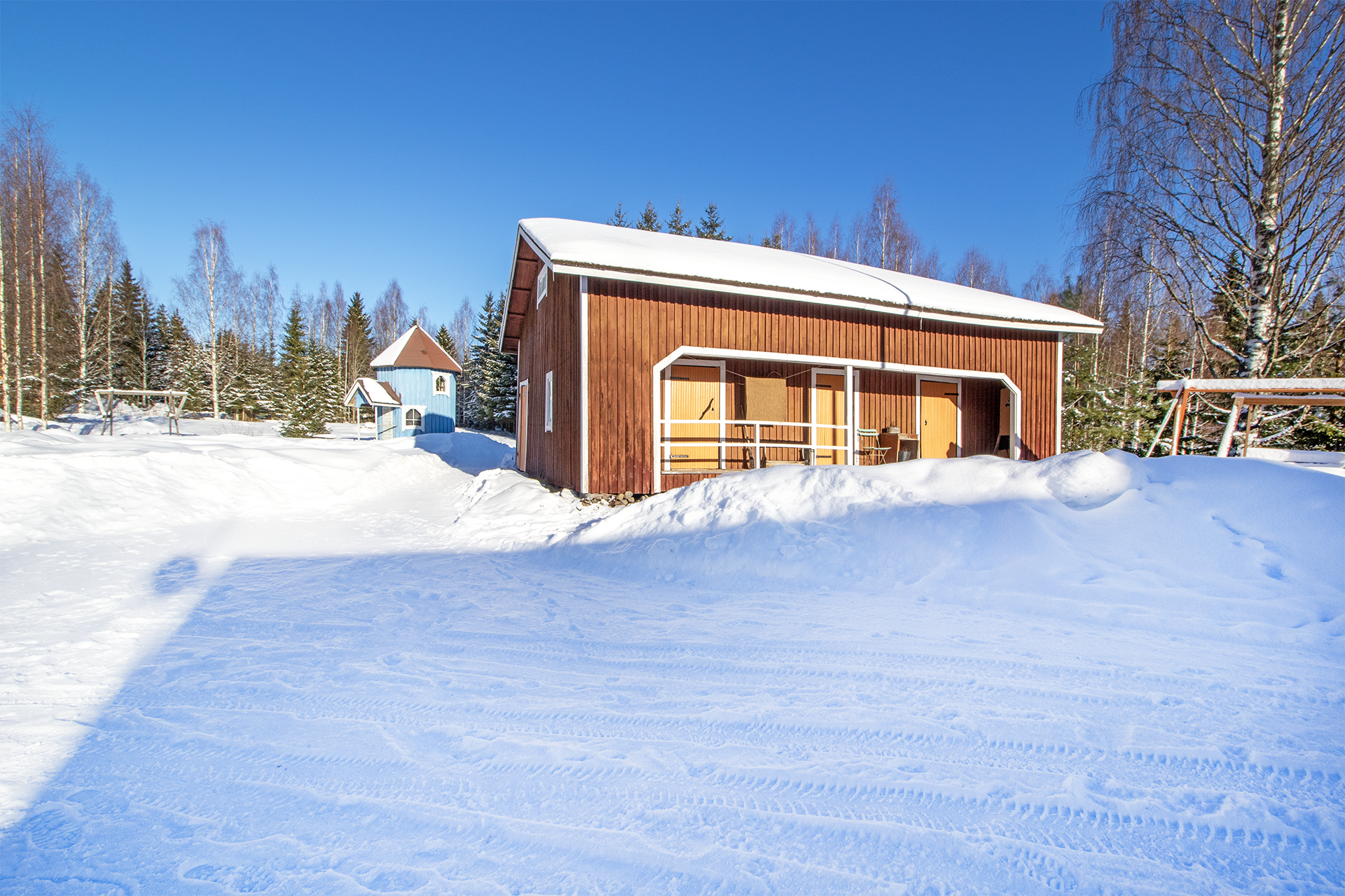 aitta jossa kaksi kesähuonetta