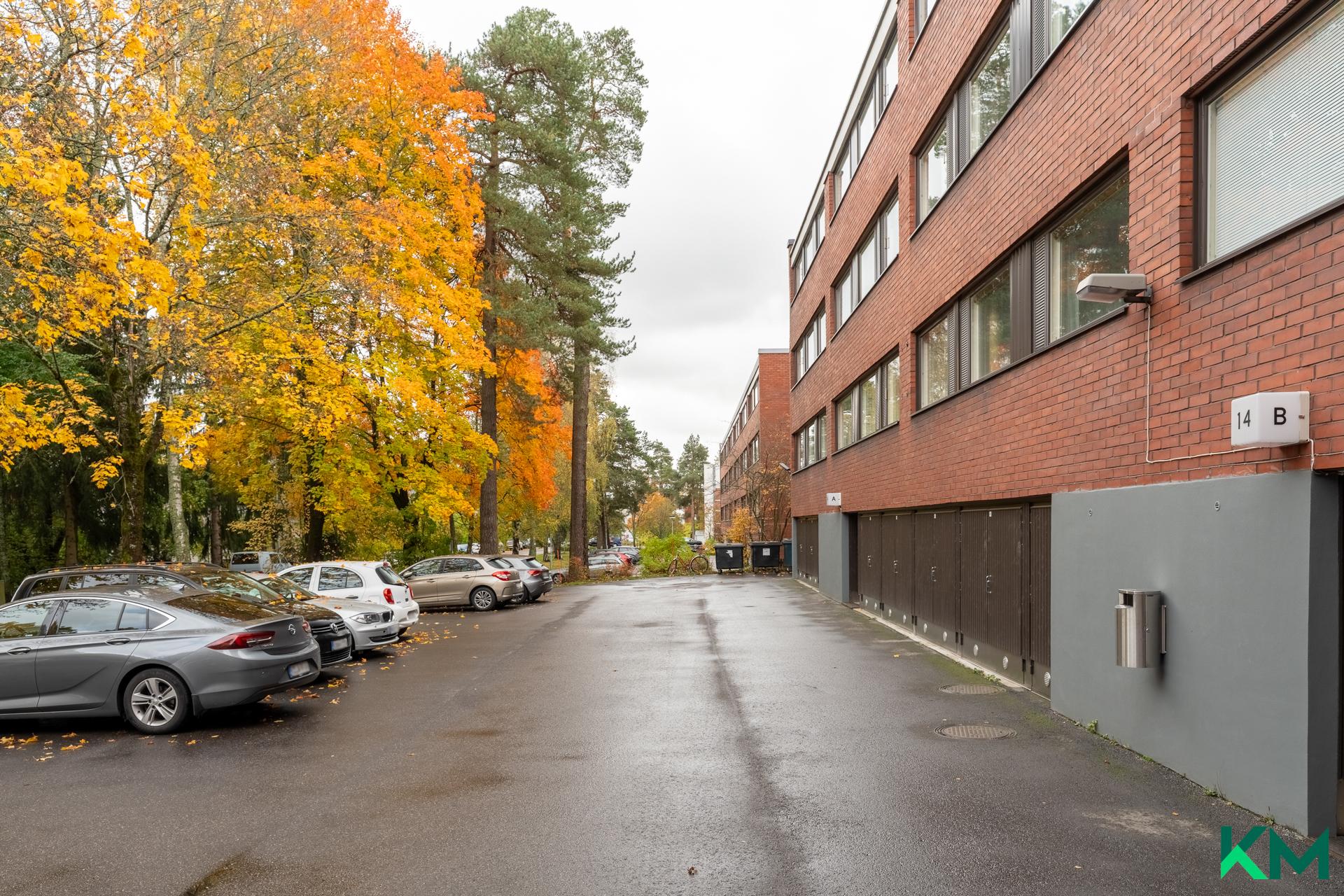 Myrttitie 14, Pukinmäki, Helsinki