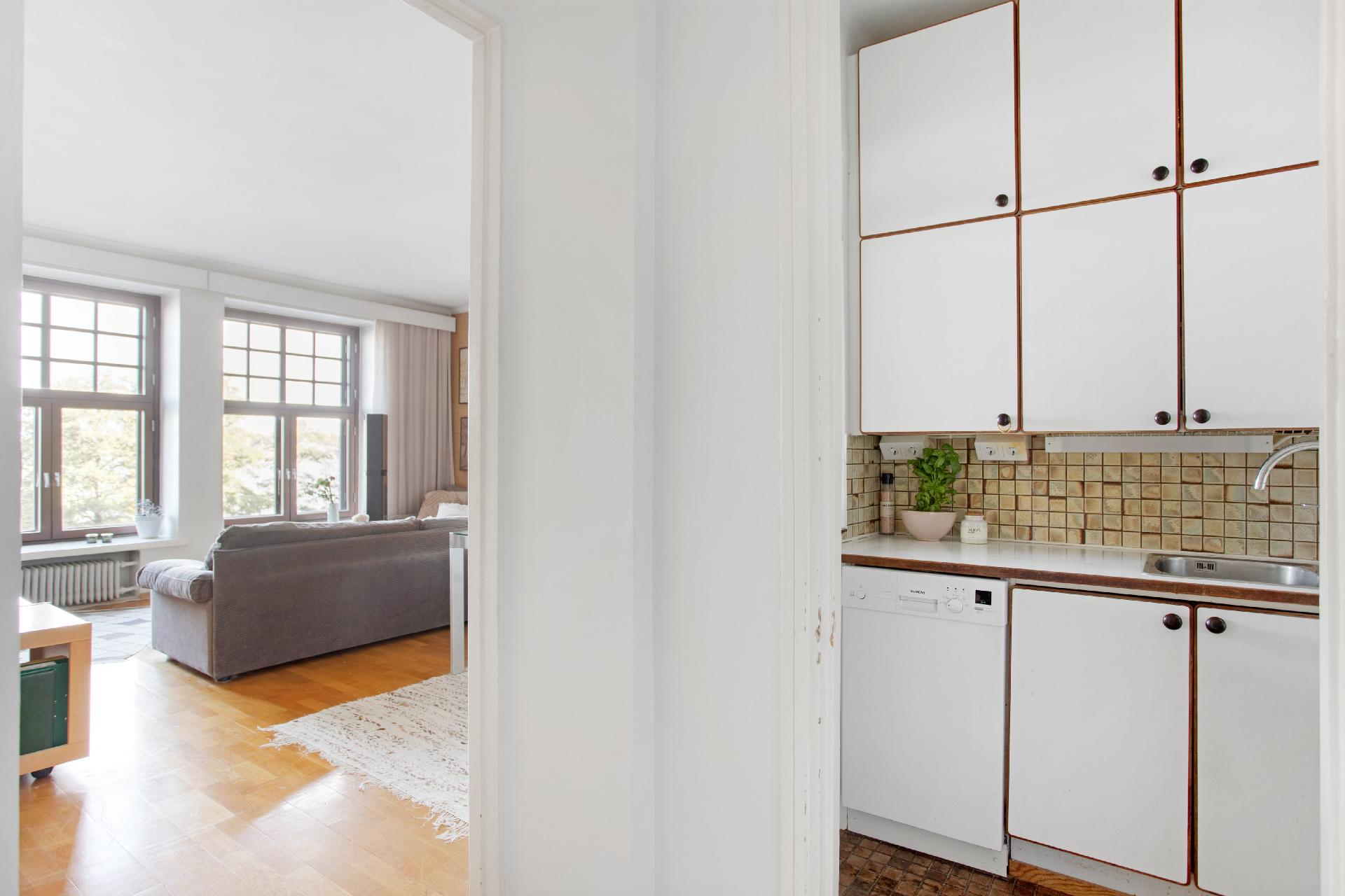 Laivastokatu 12, Katajanokka, Helsinki