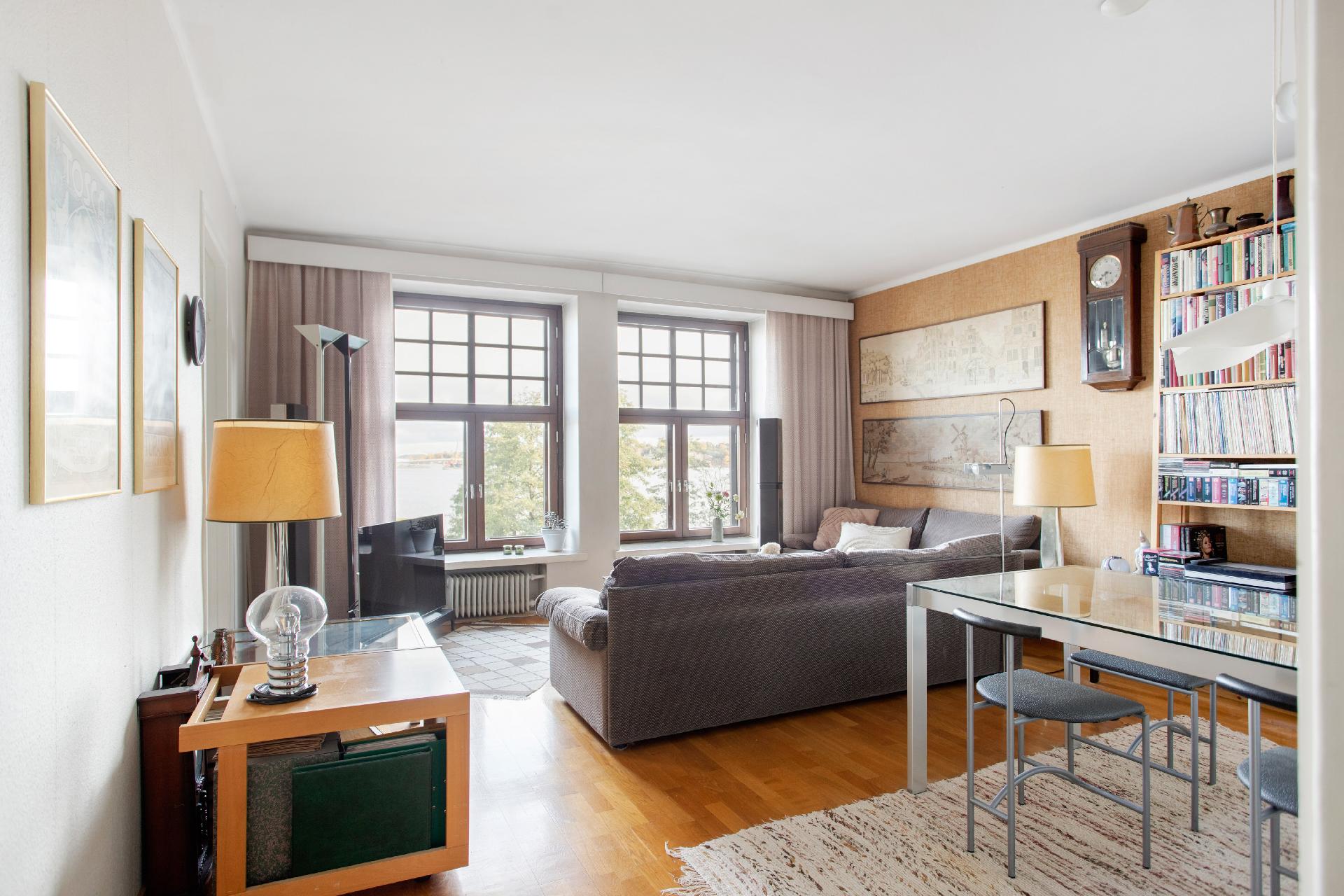 Laivastokatu 12, Katajanokka, Helsinki