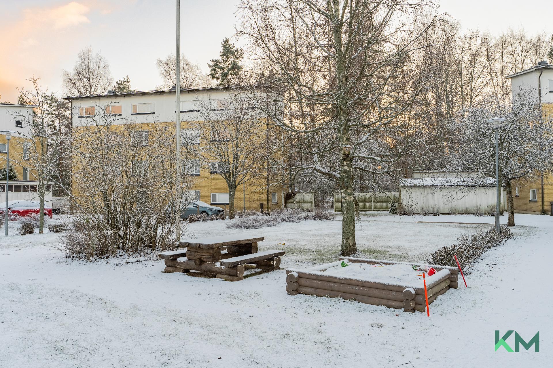 Kurkisuontie 8, Kurkimäki, Helsinki