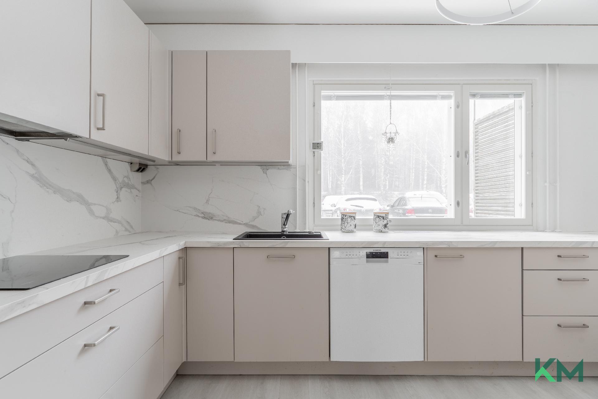 Kurkisuontie 8, Kurkimäki, Helsinki