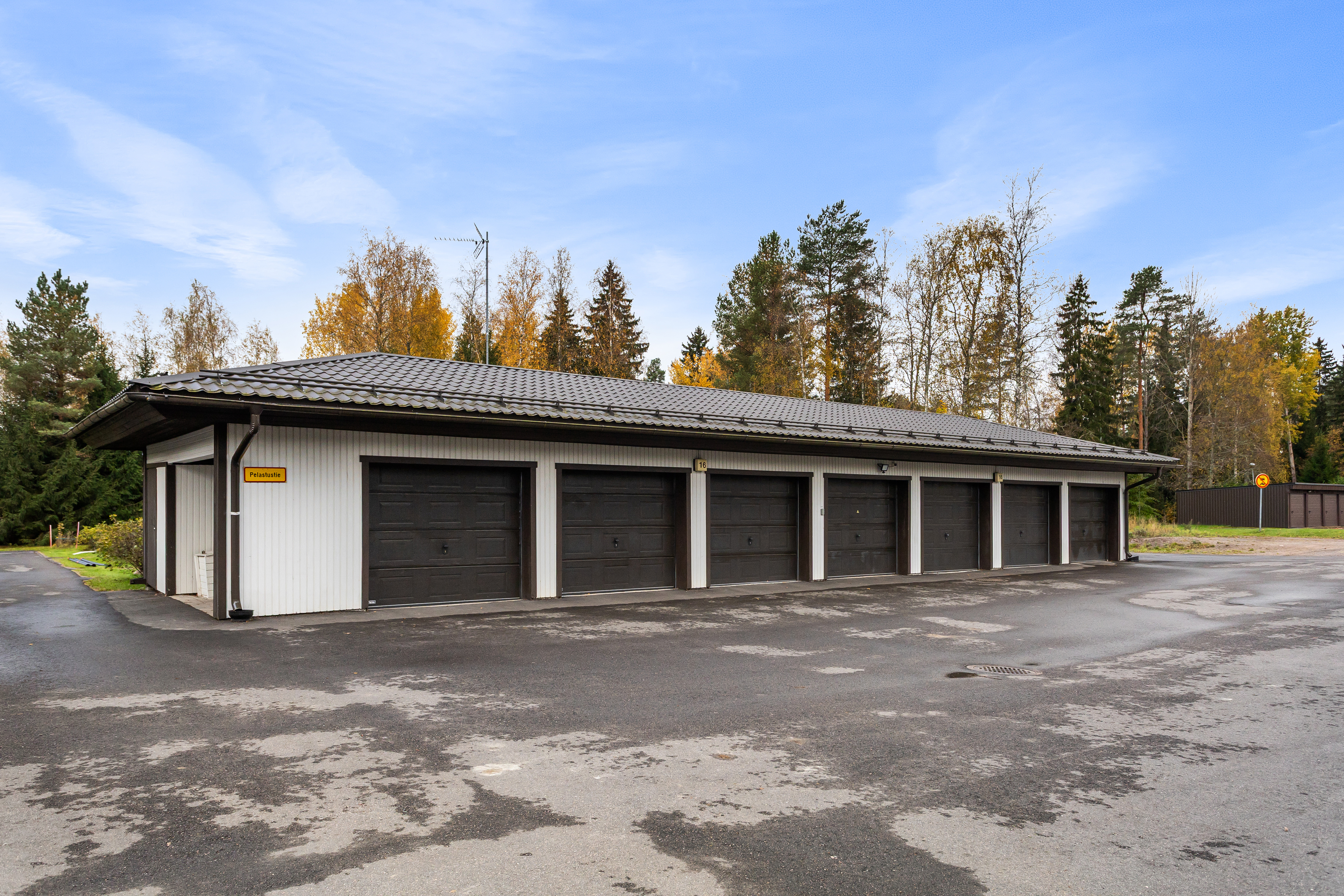 Viialankatu 16, Eskolanmäki, Kouvola