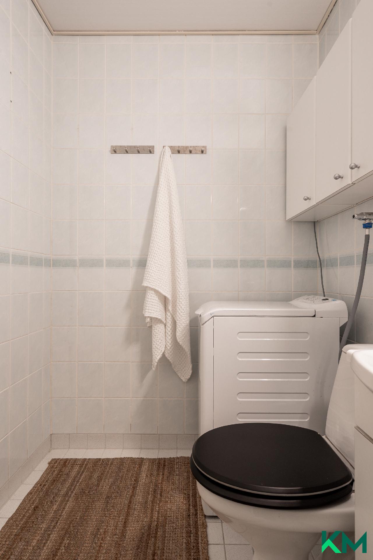 Täysikuu 10, Olari, Espoo