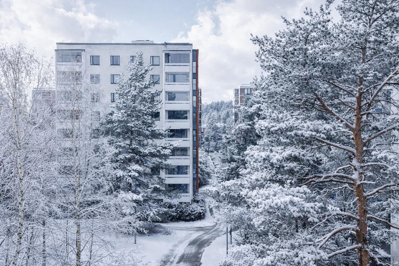 Täysikuu 10, Olari, Espoo