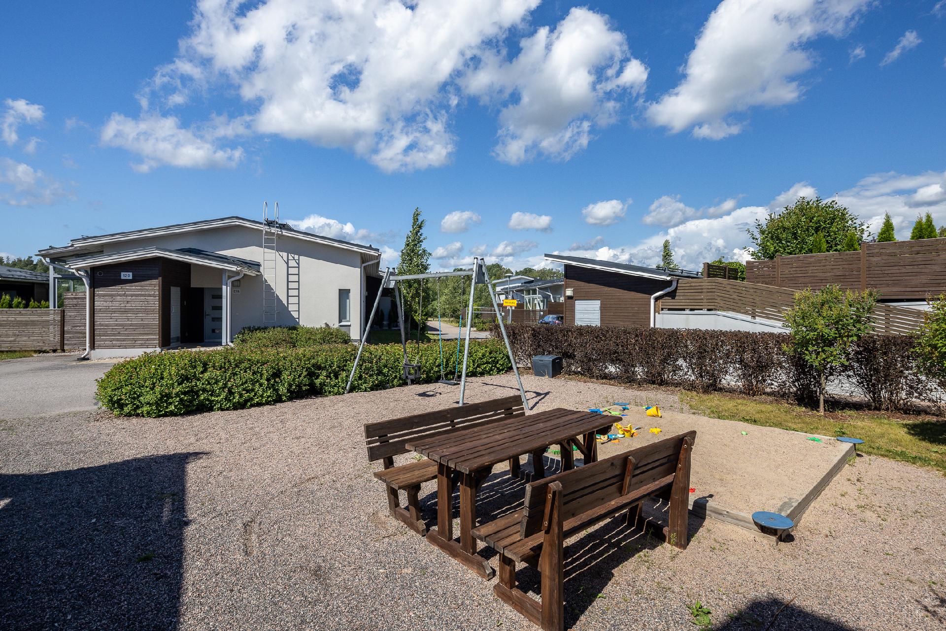 Vaskipellontie 12, Kaivoksela, Vantaa