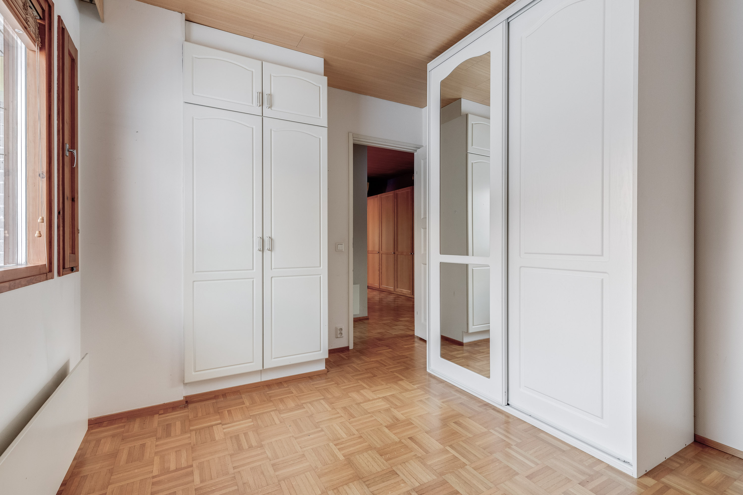 Tulustie 8, Paloheinä, Helsinki