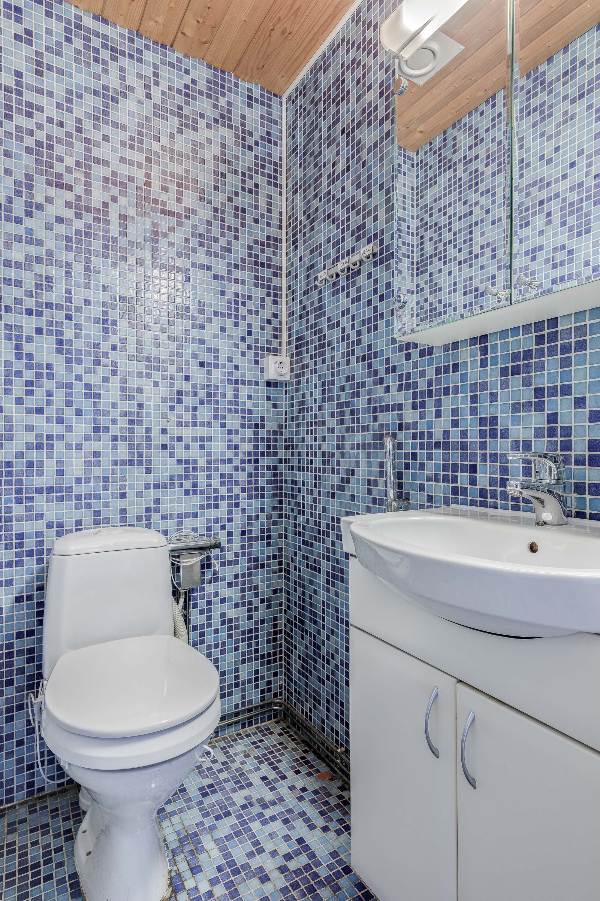 Tulustie 8, Paloheinä, Helsinki