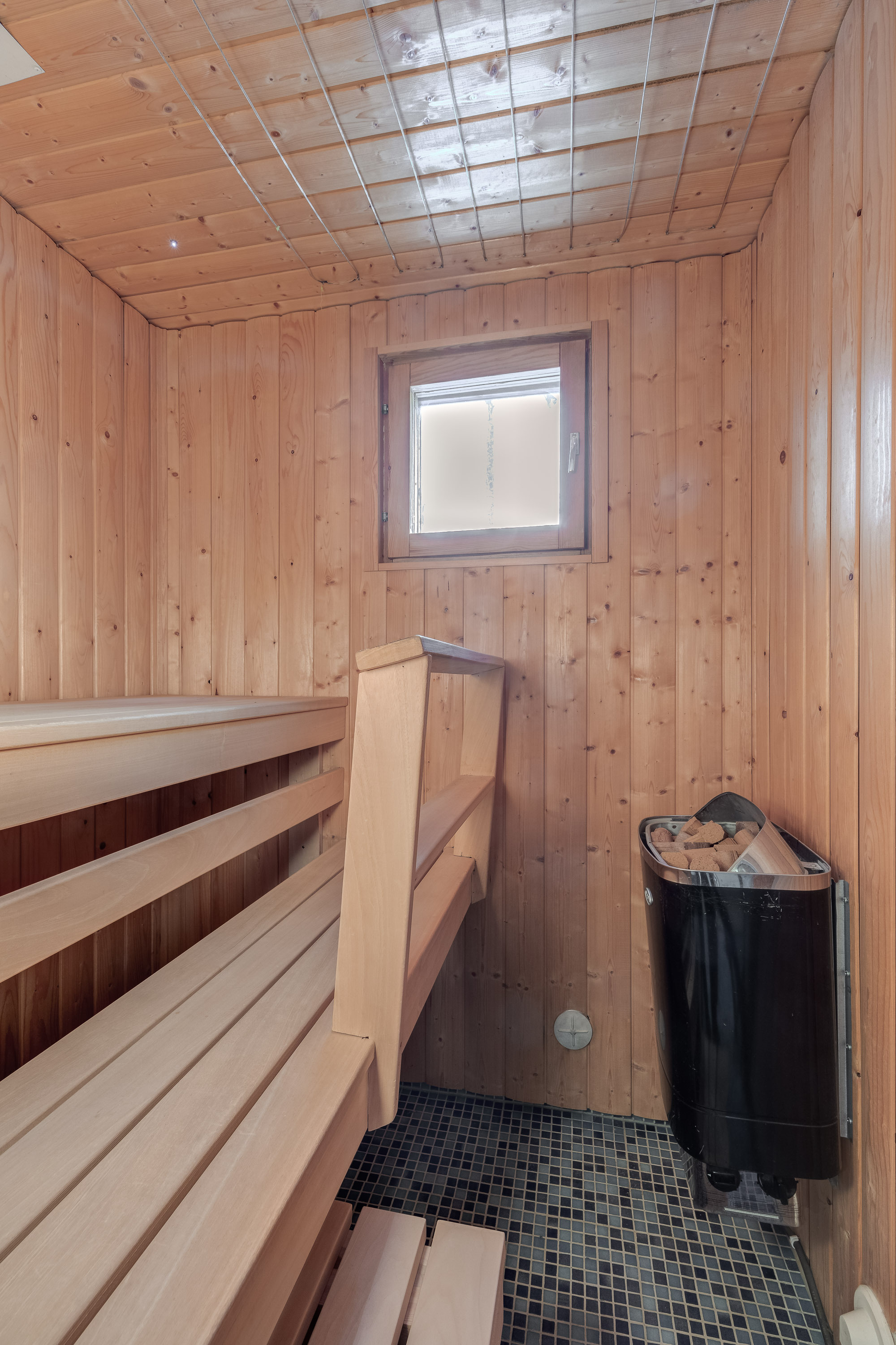 Tulustie 8, Paloheinä, Helsinki