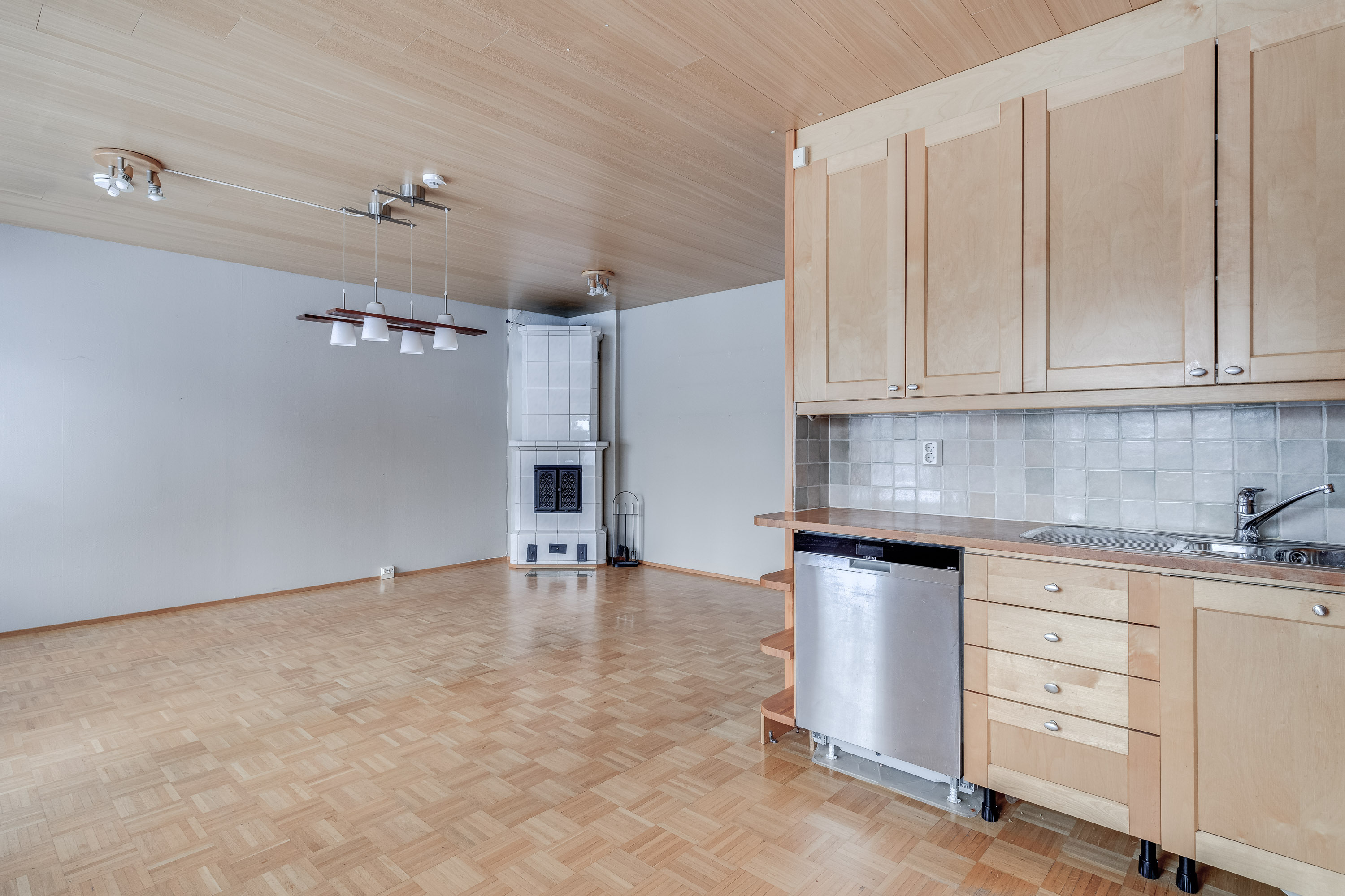 Tulustie 8, Paloheinä, Helsinki