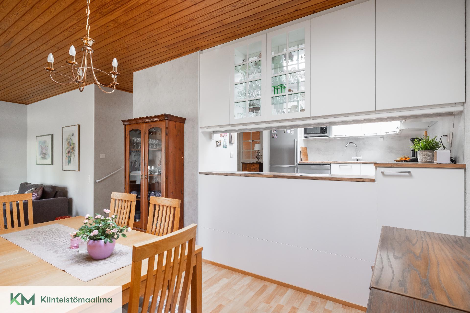 Kääpäkatu 3, Ristinkallio, Kotka