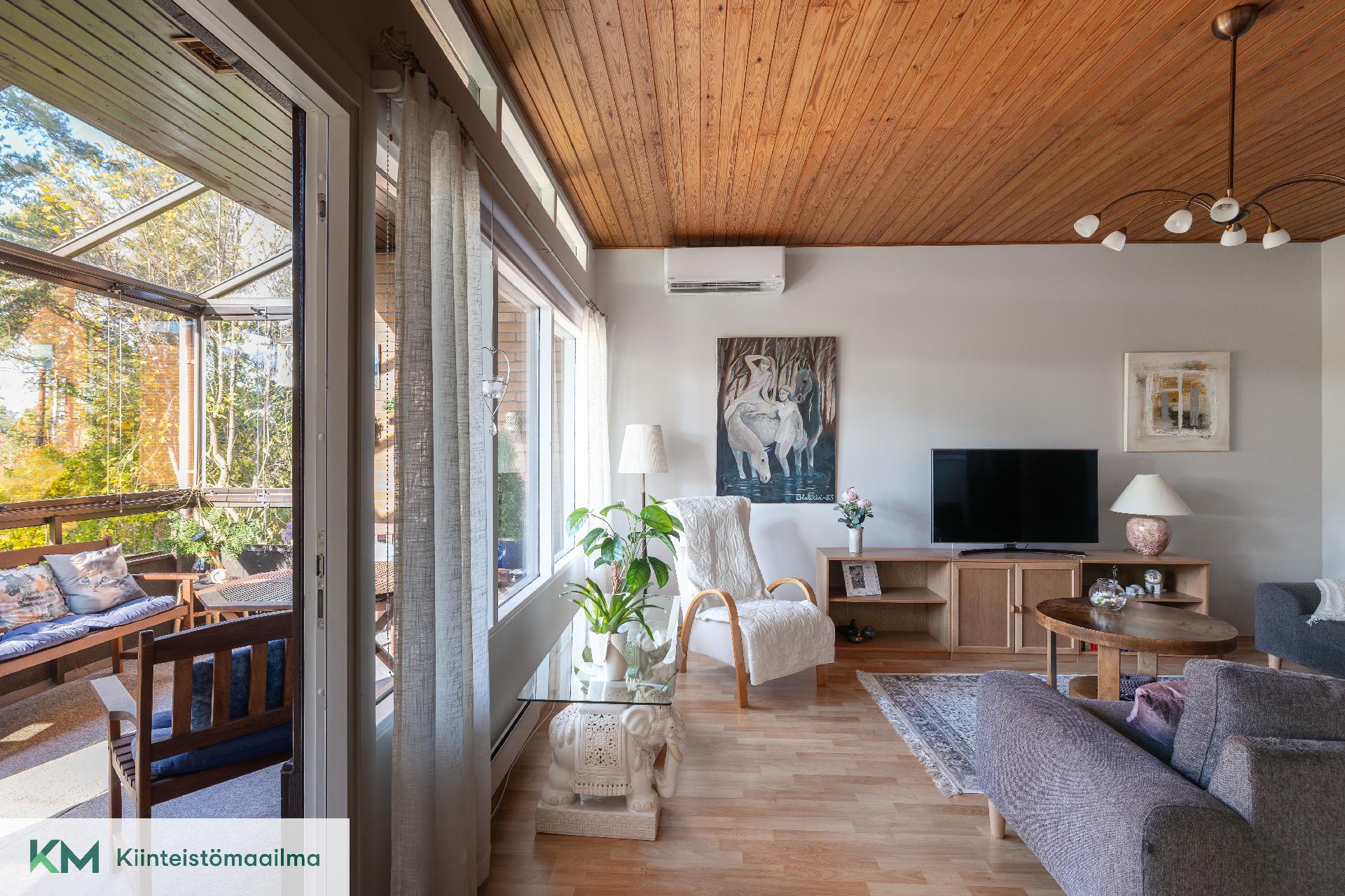 Kääpäkatu 3, Ristinkallio, Kotka