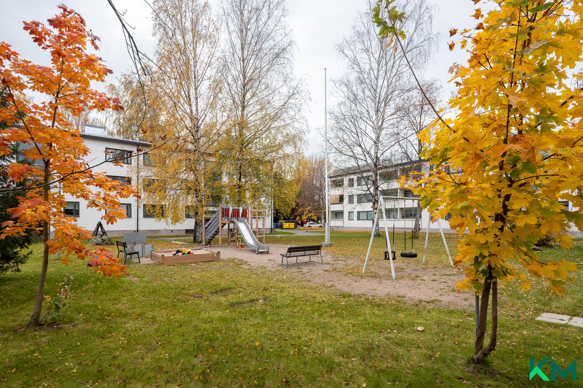 Klaavuntie 3, Puotila, Helsinki