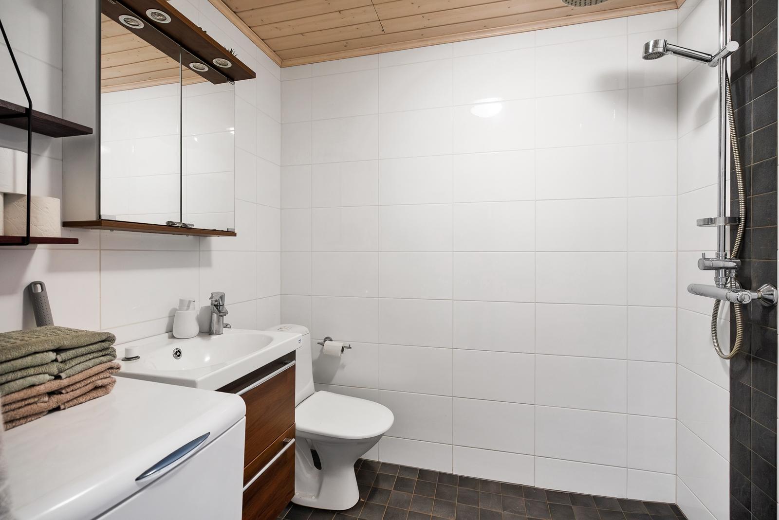 Kyröläntie 27, Kyrölä, Järvenpää