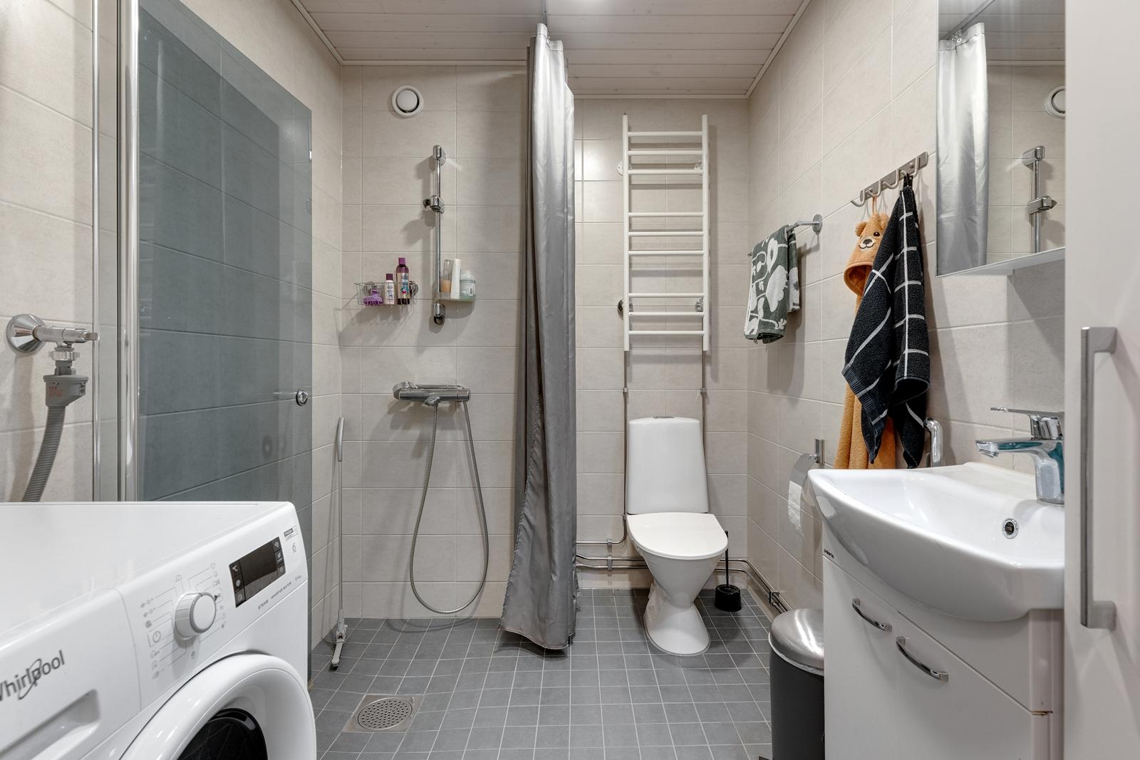 Laulurastaantie 11, Malmi, Helsinki