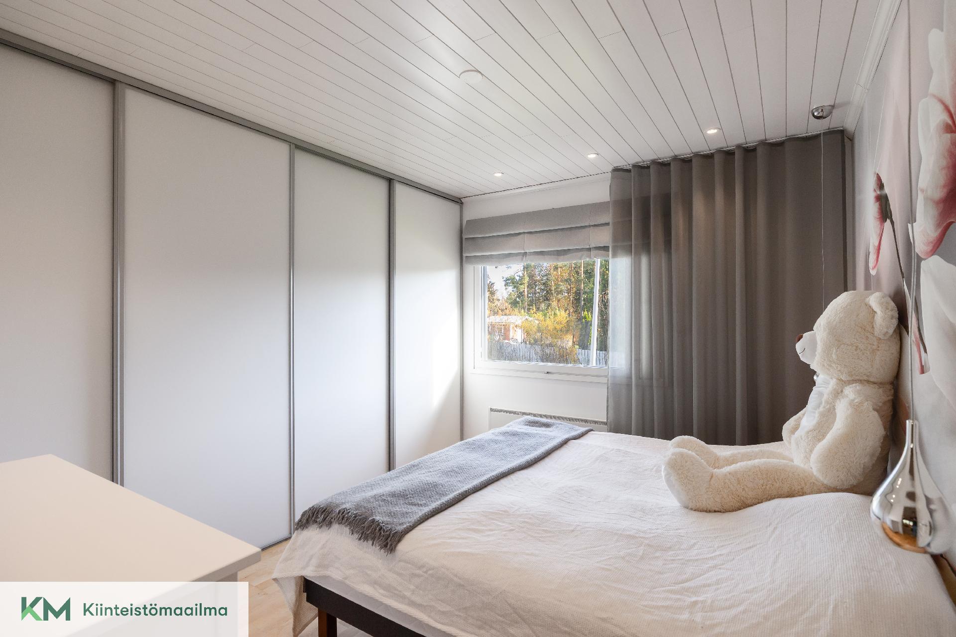 Hirsipolku 17, Kaukola, Kotka